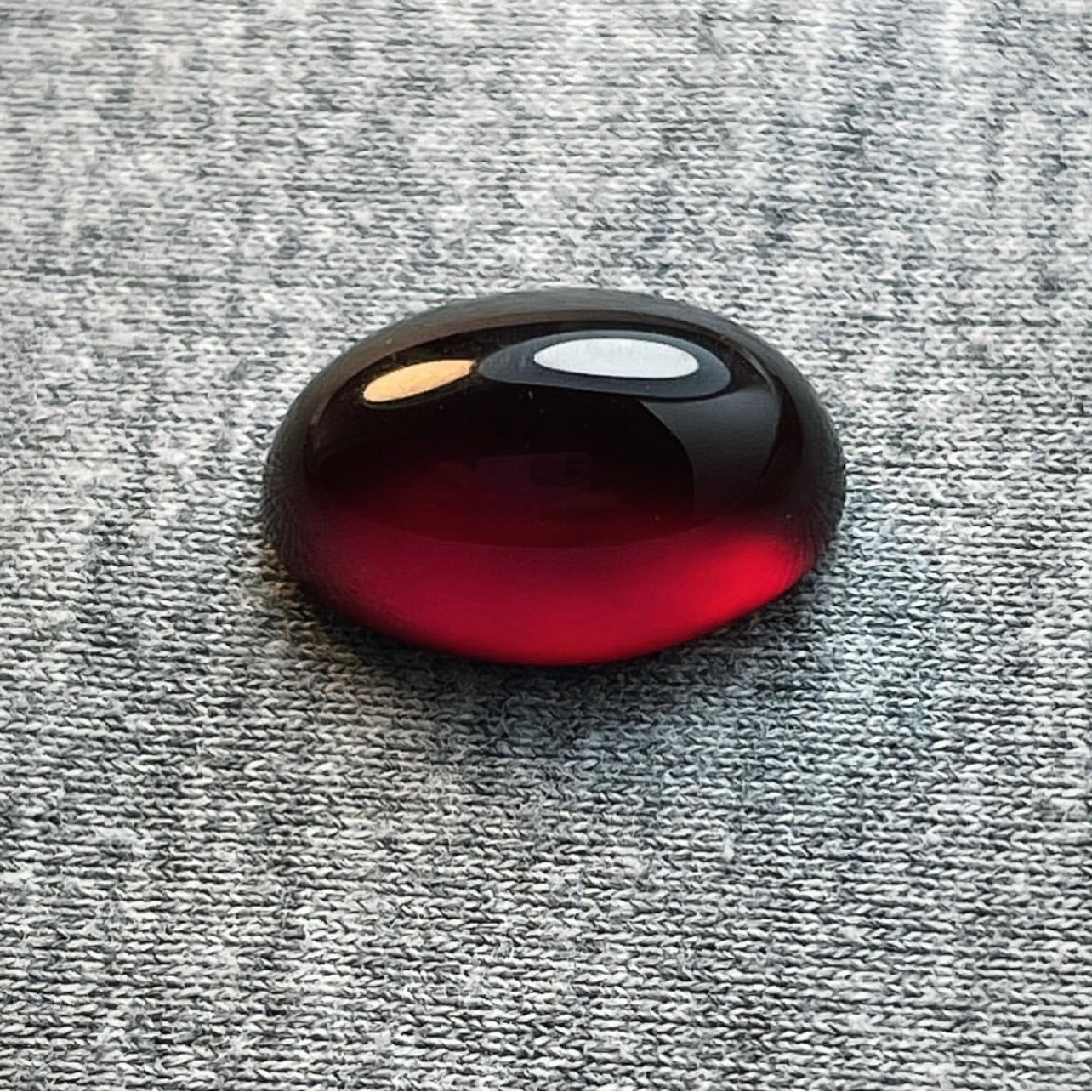 عقیق سرخ کلوخه ای بی نظیر