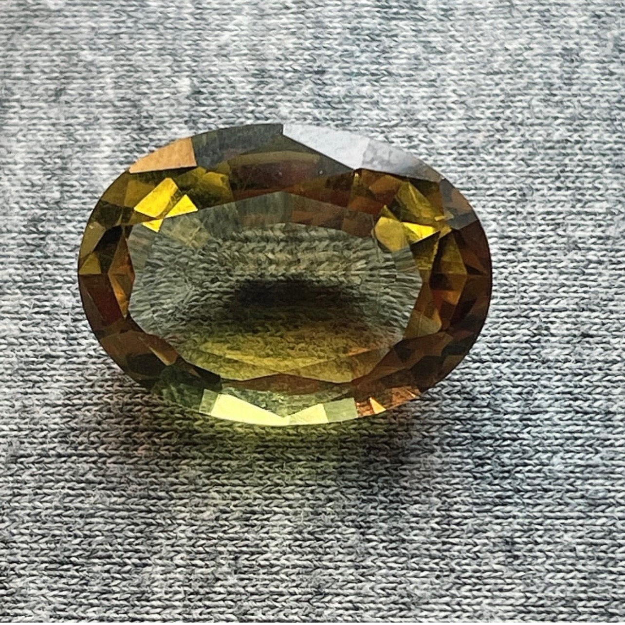 الکساندر زولتانایت هفت رنگ