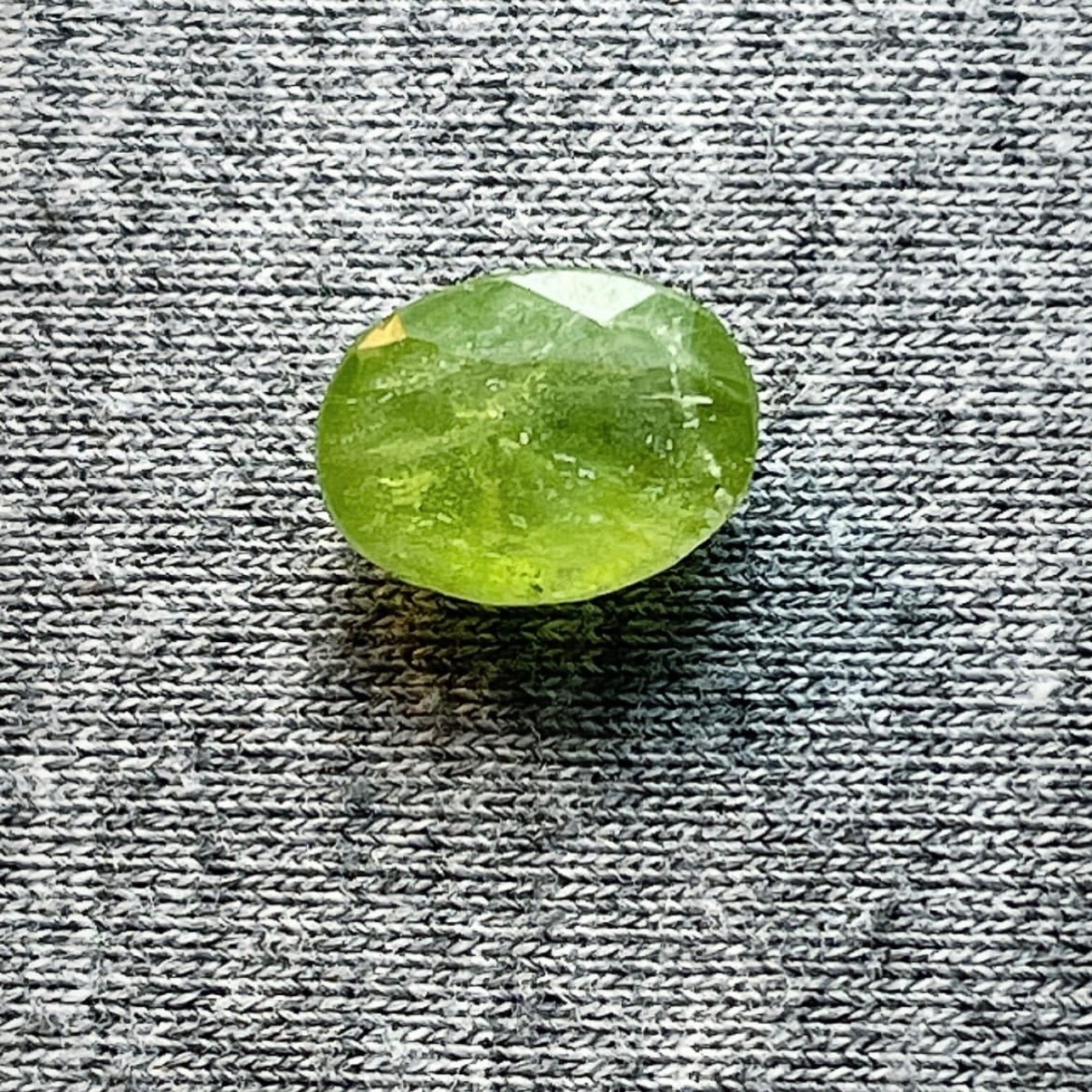 زبرجد افریقایی طبیعی