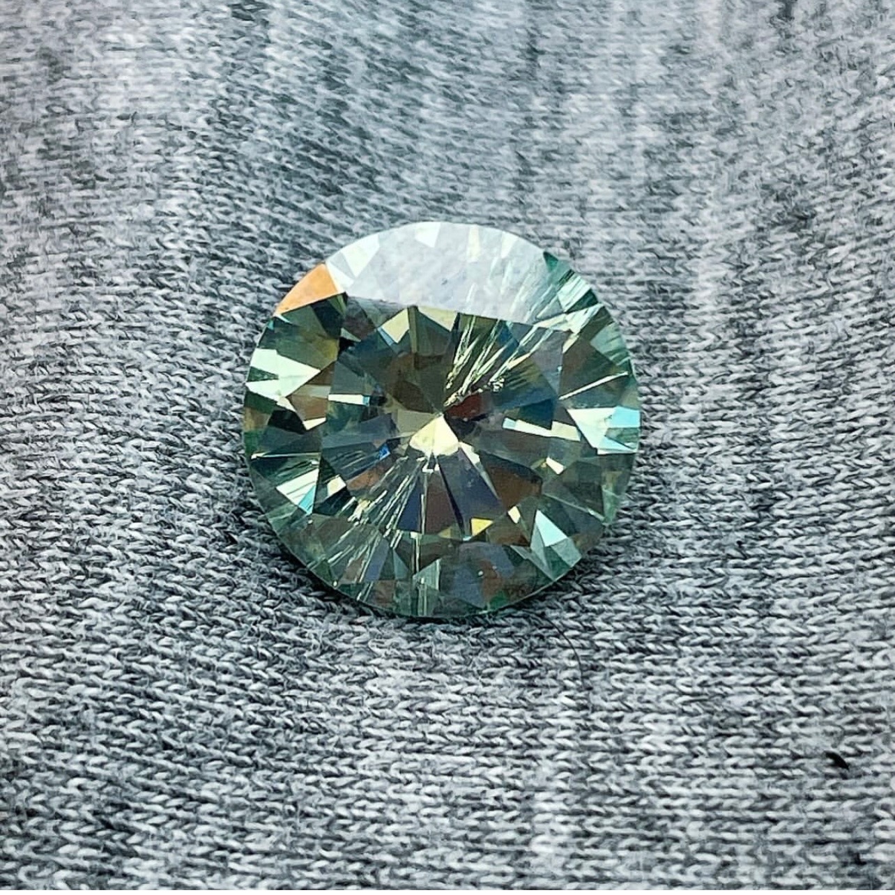 جواهر موزانایت روسی اصل