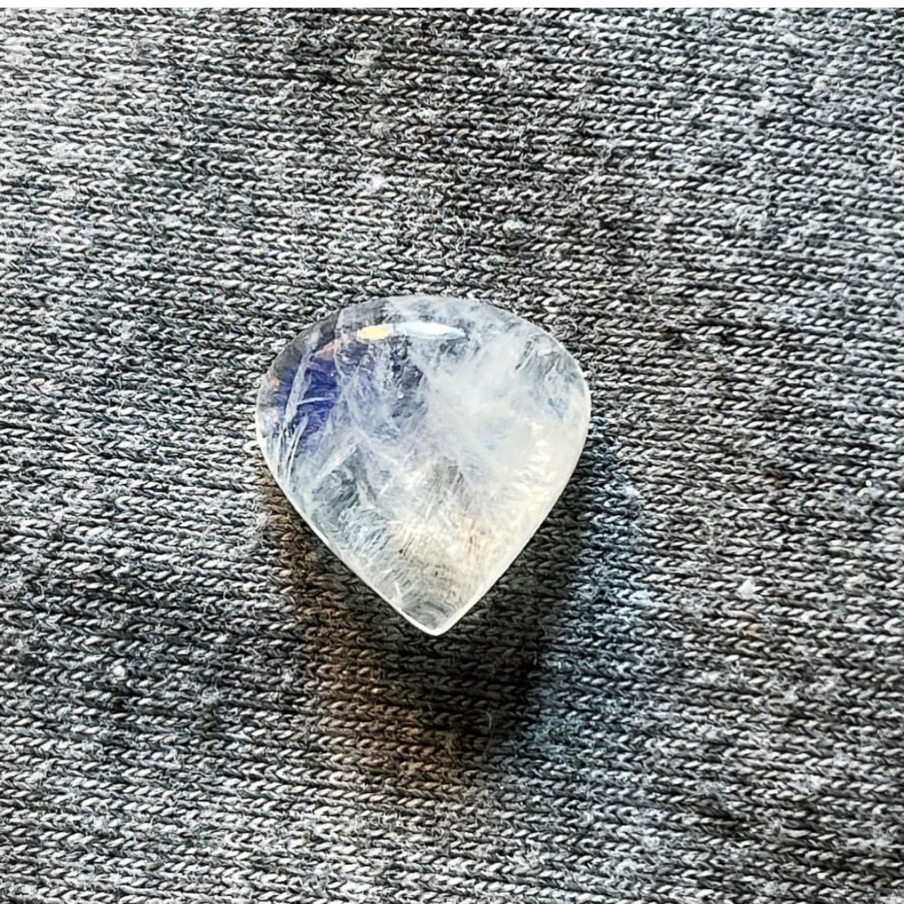 سنگ ماه ( لابرادوریت سفید )