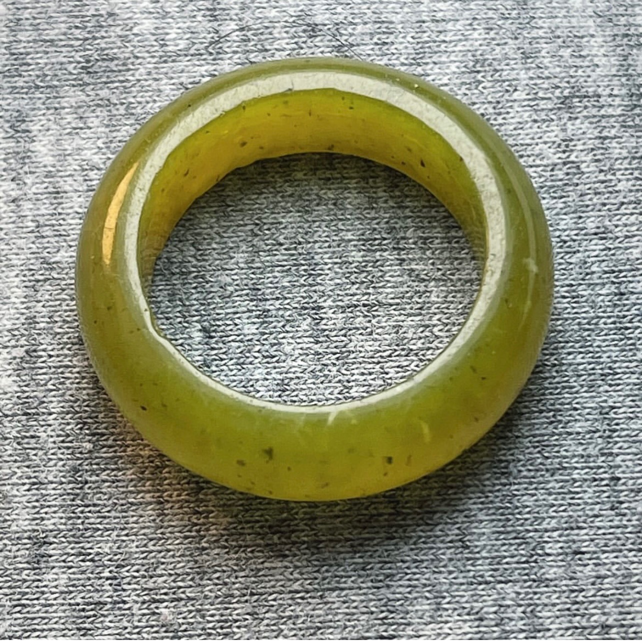 حلقه سنگی یشم طبیعی