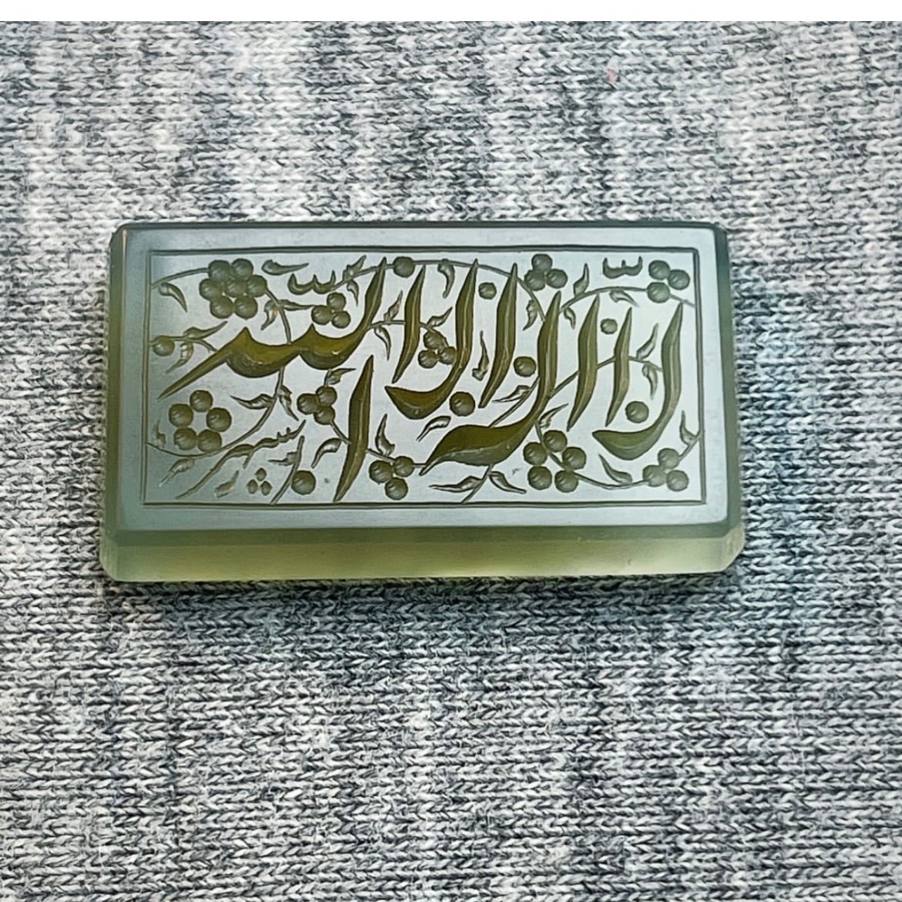 عقیق سبز زیتونی خط