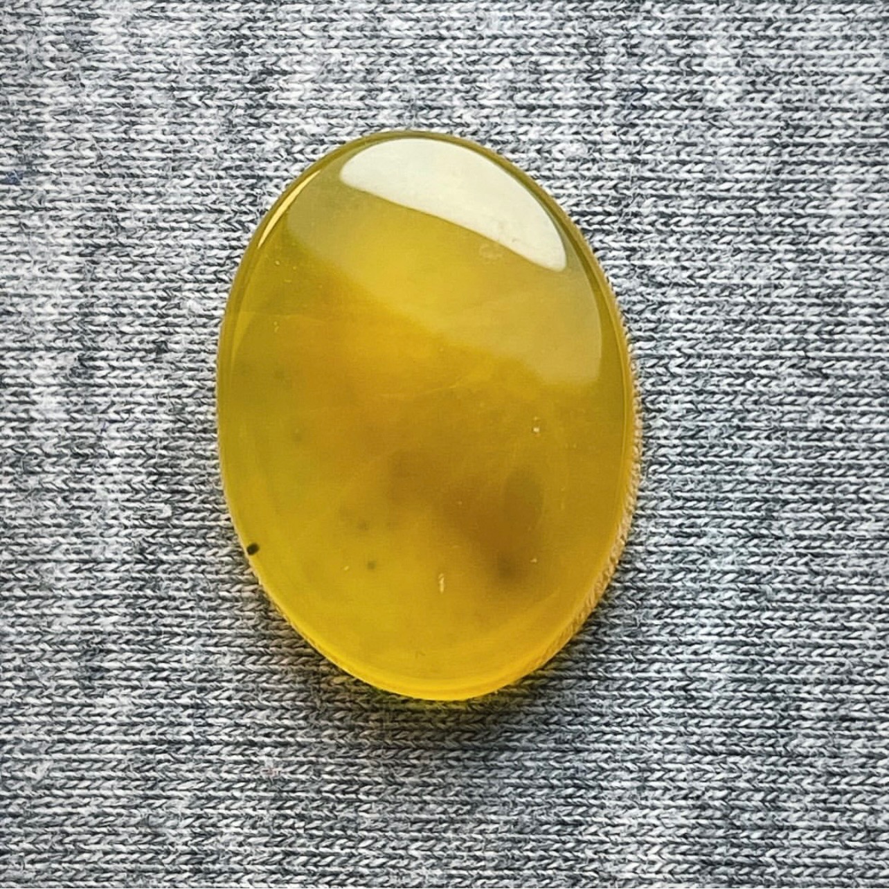 عقیق زرد طبیعی