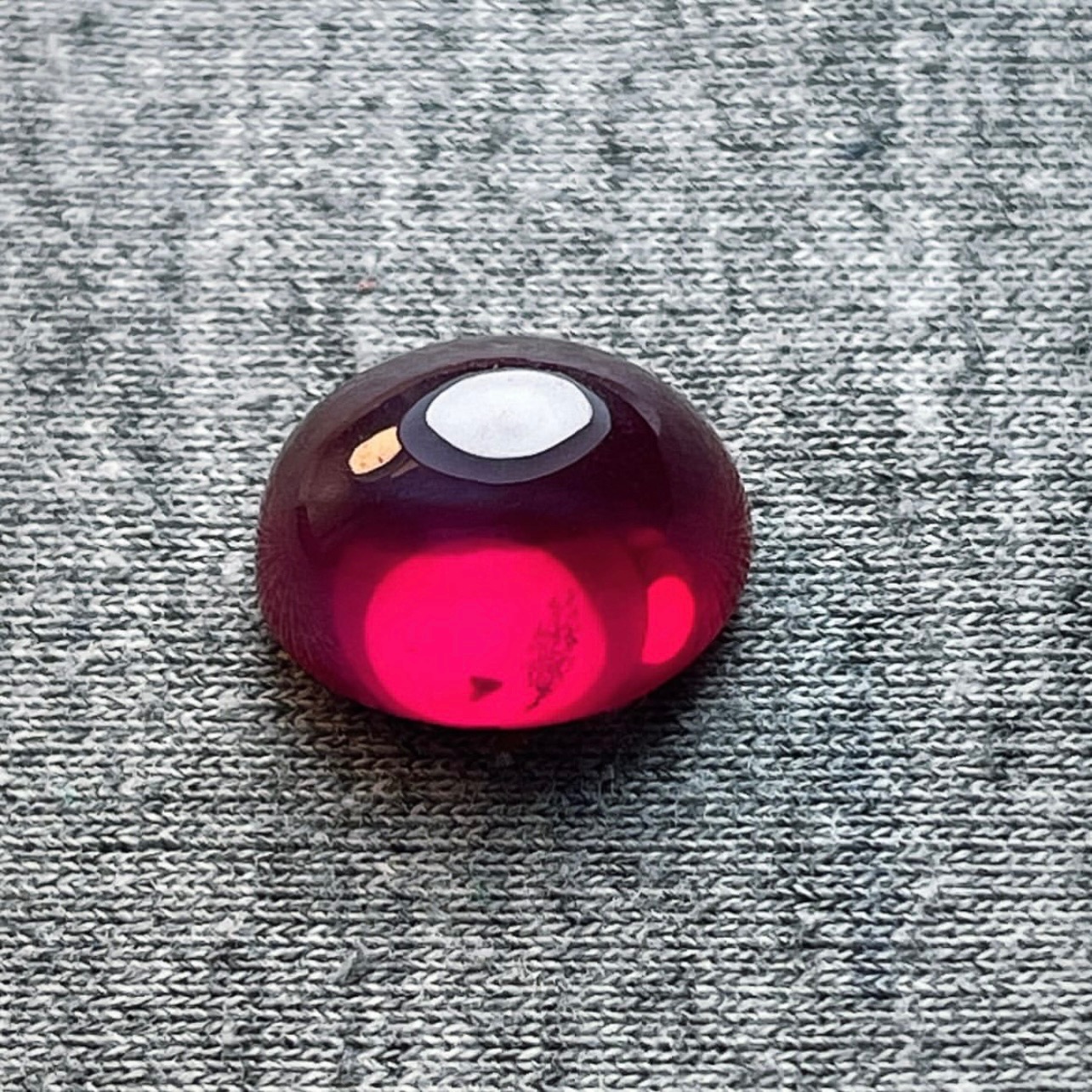 یاقوت استار قرمز شش پر