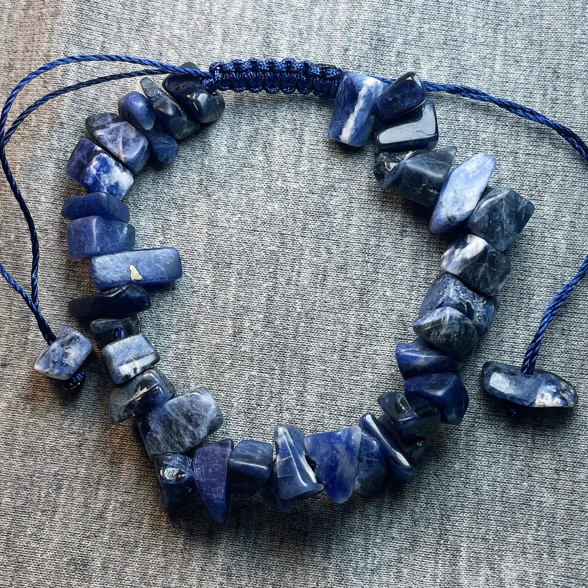 دستبند عقیق لاجوردی