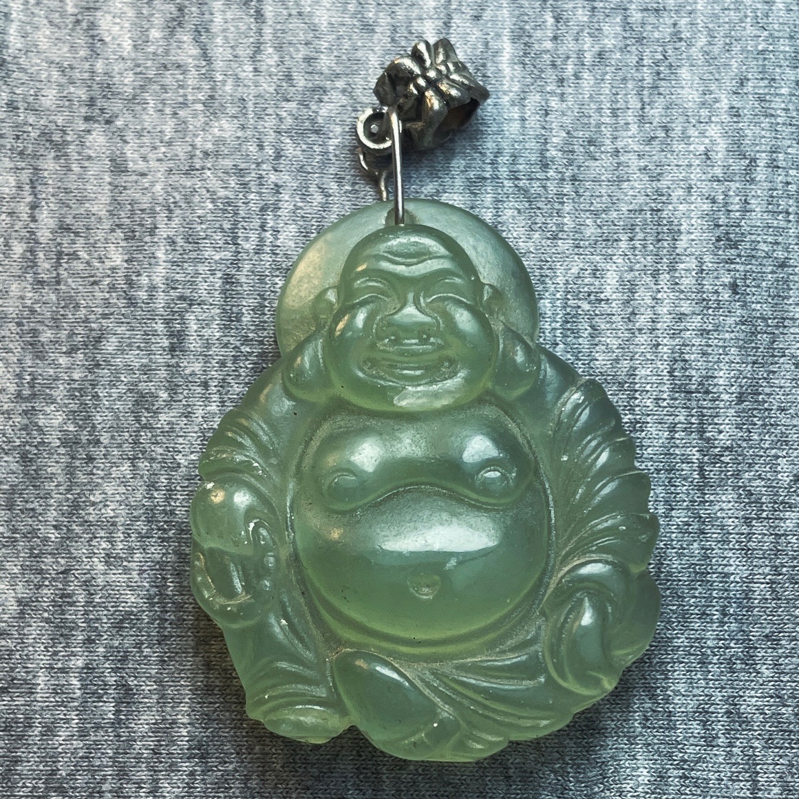 آویز یی اصل