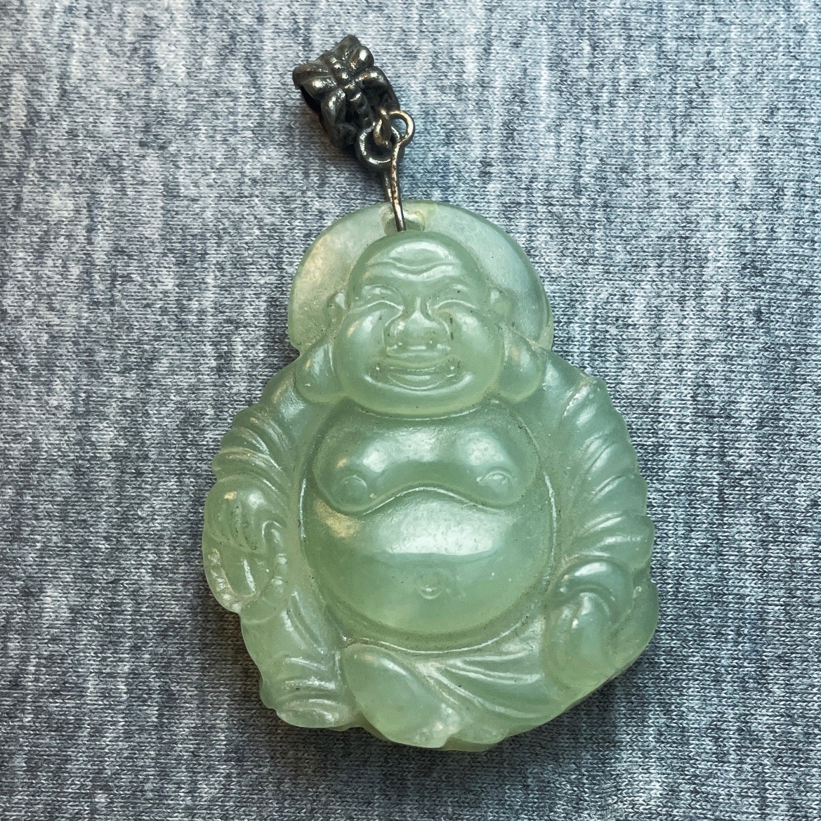 آویز یی اصل