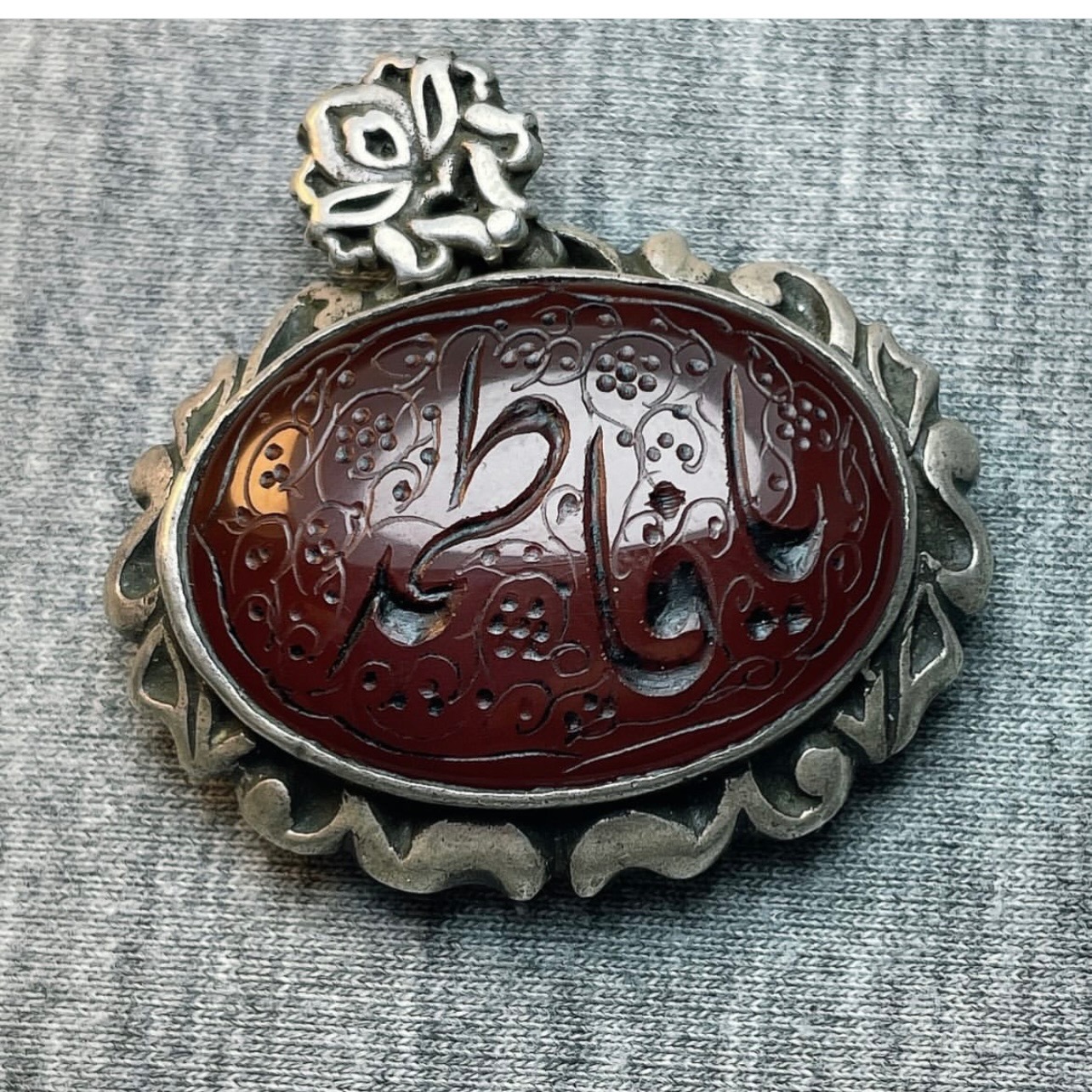 آویز گردنی خطی کبدی