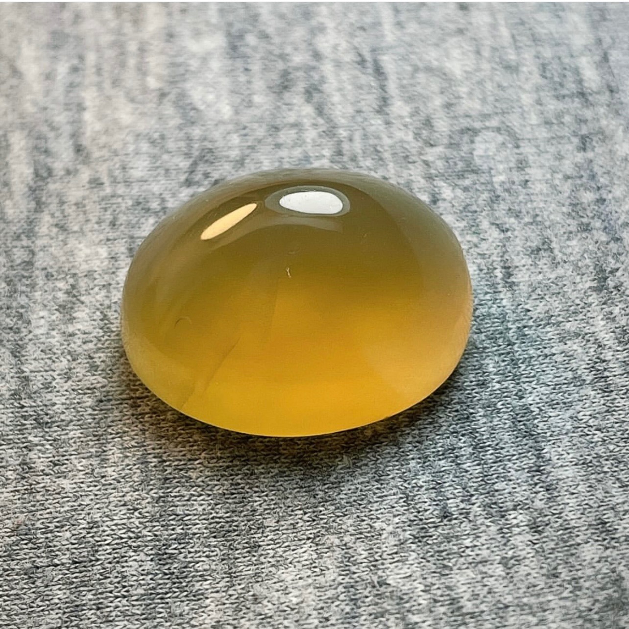 عقیق خرمایی روشن طبیعی