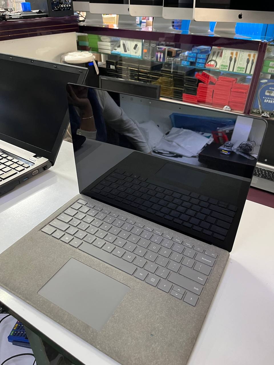 لپ تاپ Microsoft Surface مشکی i5/16/ssd256