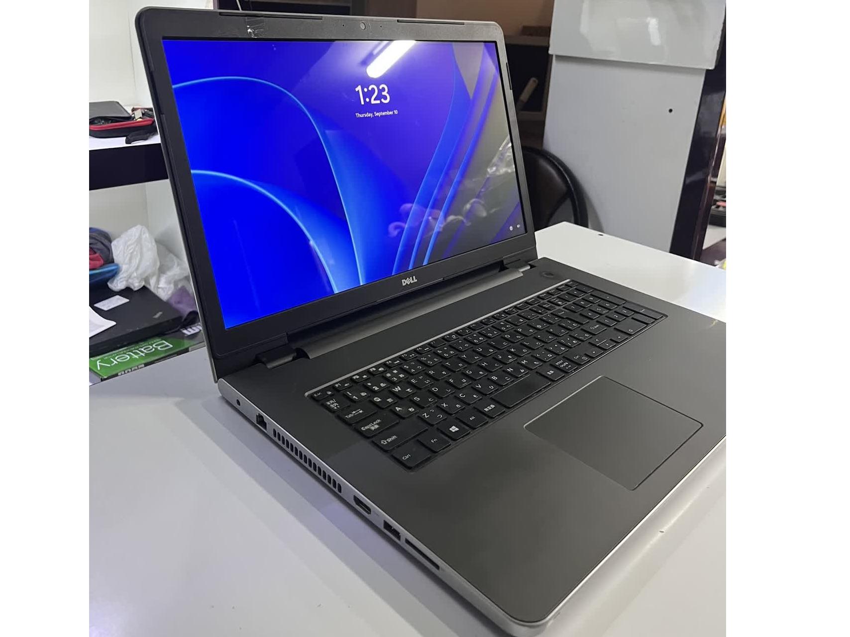 لپ تاپ دل core i5 و17 اینچ