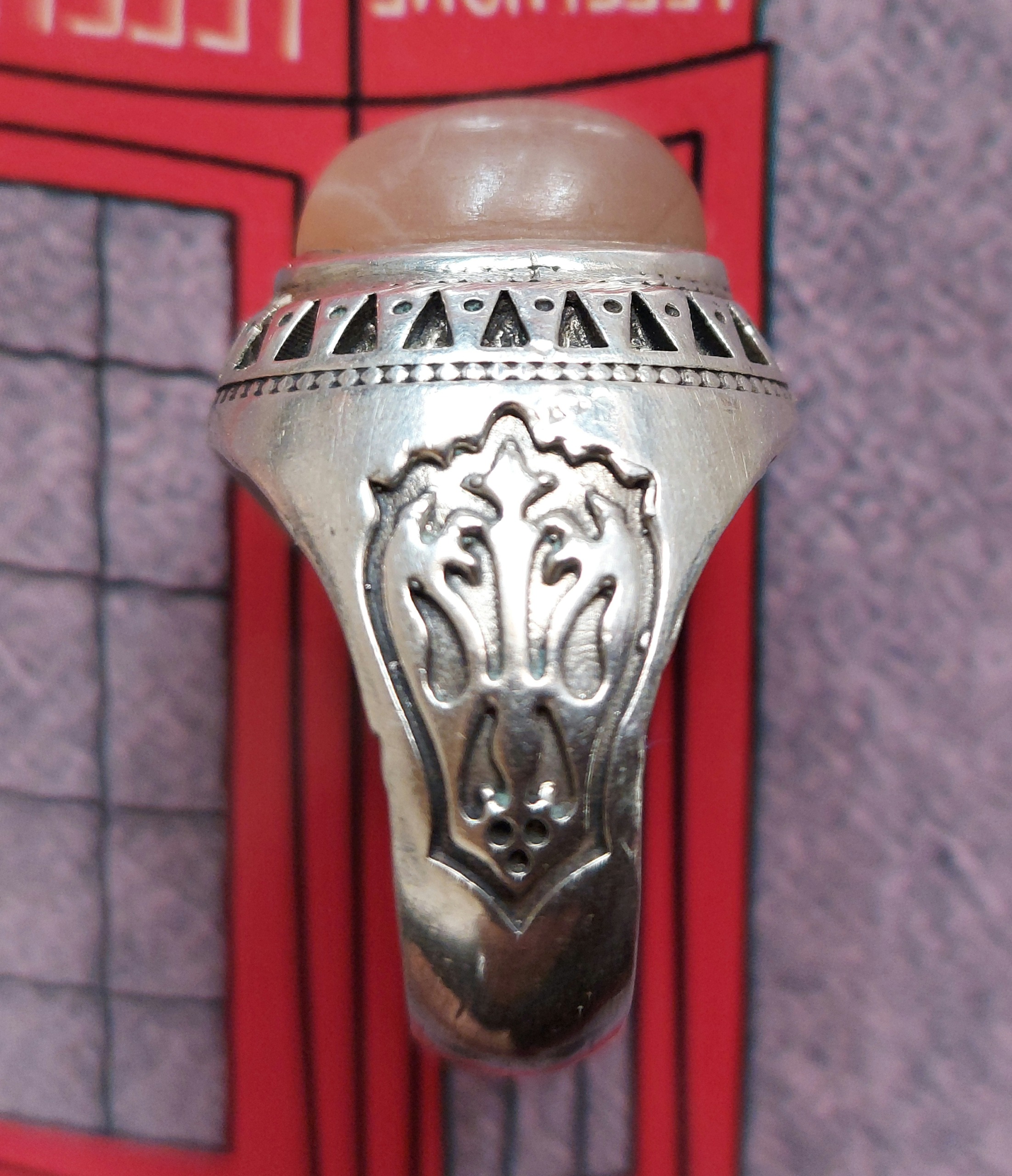 انگشتر نقره نگین دامله تراش (بالخ بلی)