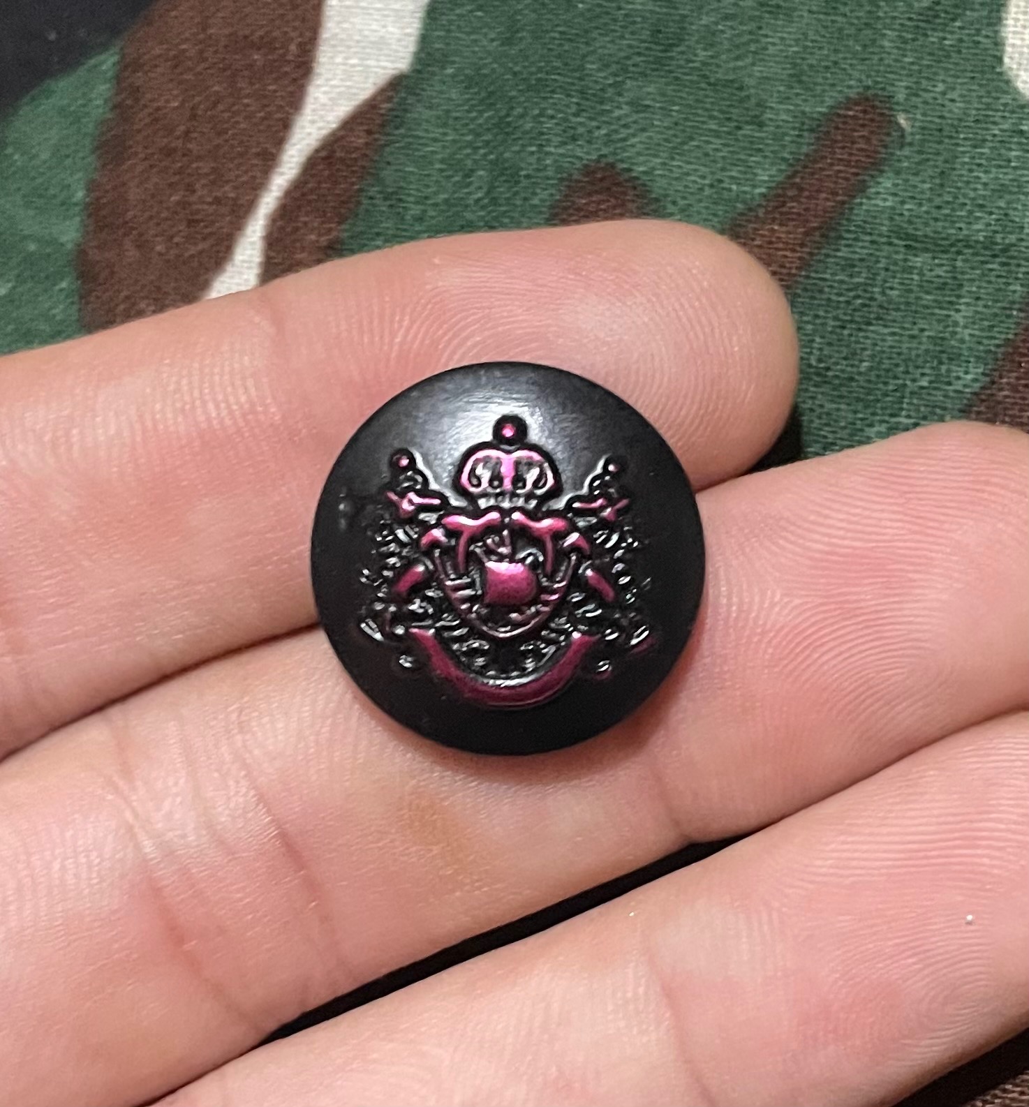 دکمه فلزی خارجی قدیمی