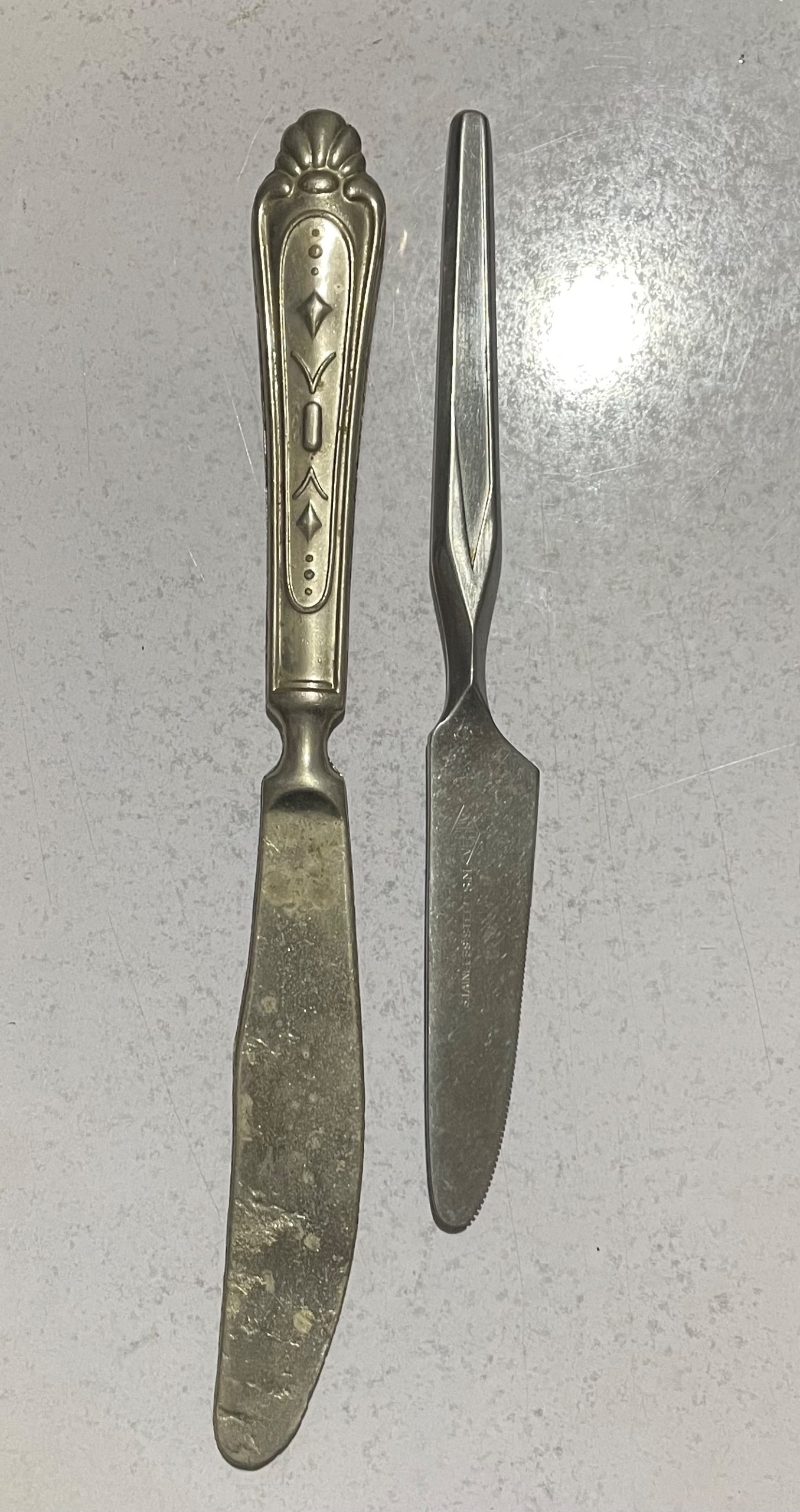 دو عدد چاقو قدیمی کلکسیونی