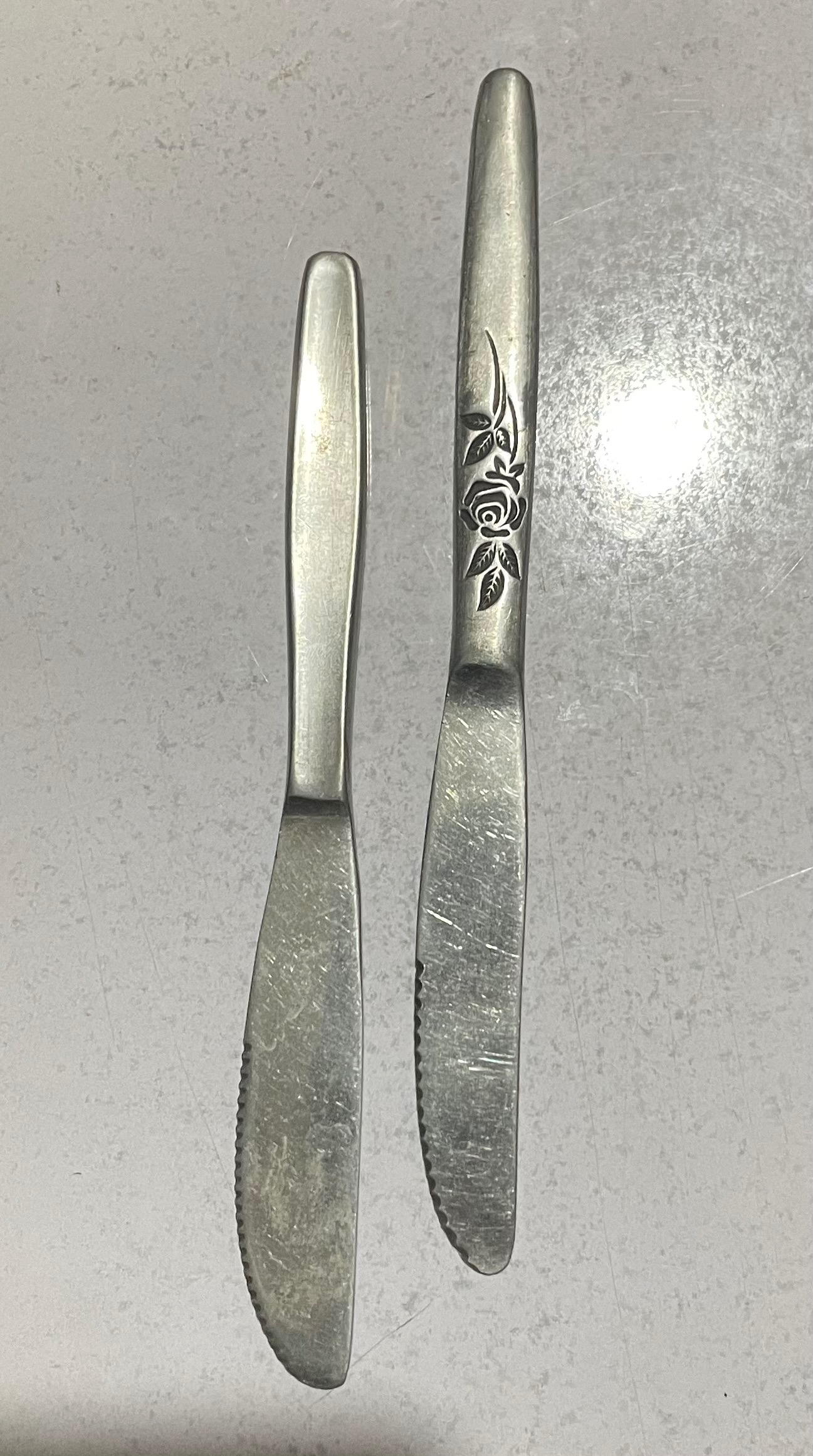 دو عدد چاقو قدیمی کلکسیونی