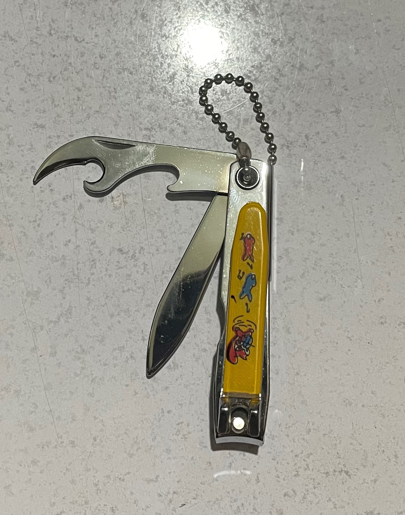 ناخن گیر نوستالوژی دهه شصت چاقو دار دو کاره