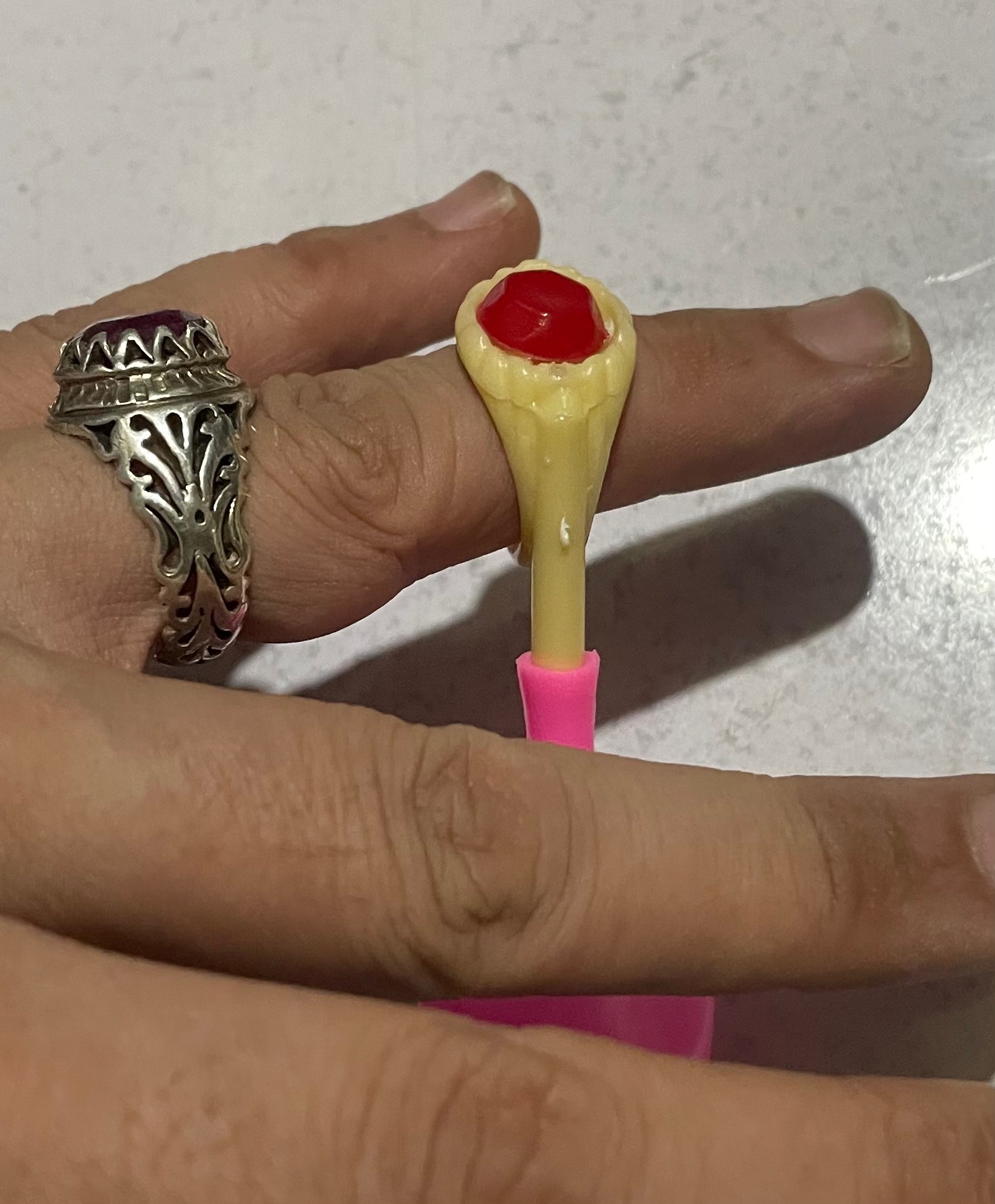 انگشتر آب پاش اسباب بازی نوستالوژی دهه شصت