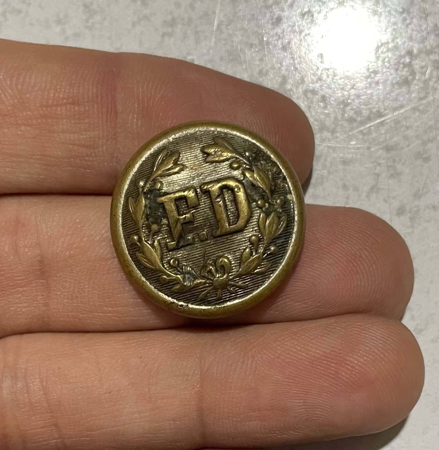 دکمه فلزی خارجی کلکسیونی