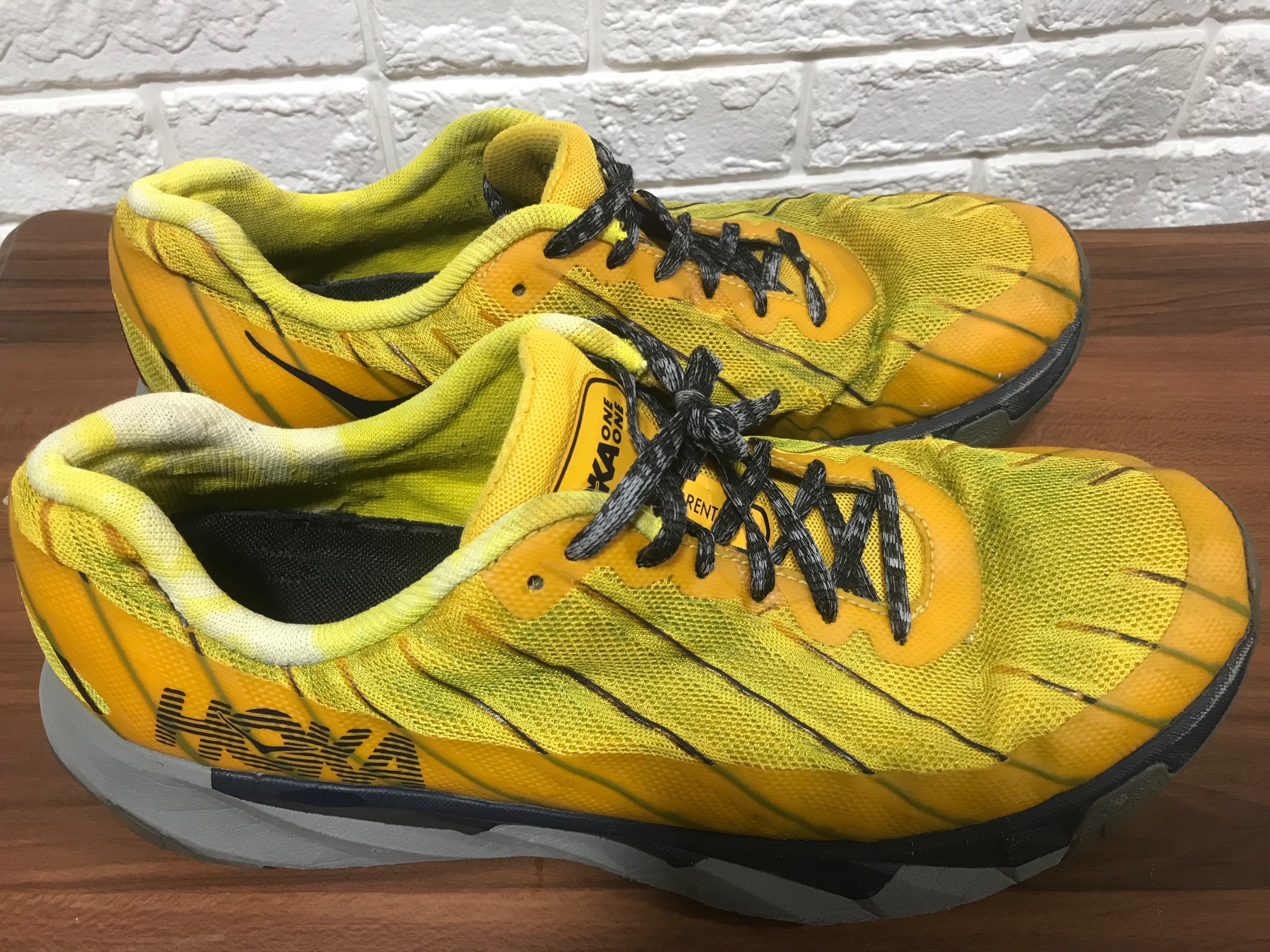 کتونی هوکا اورجینال