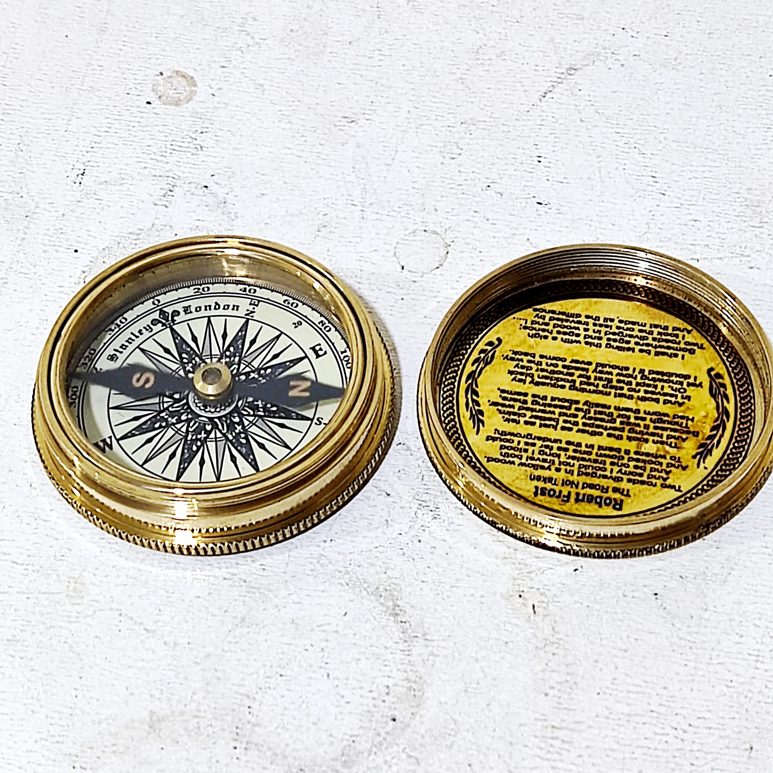 قطبنما برنجی مارک دار هندی دقیق وکلکسیونی