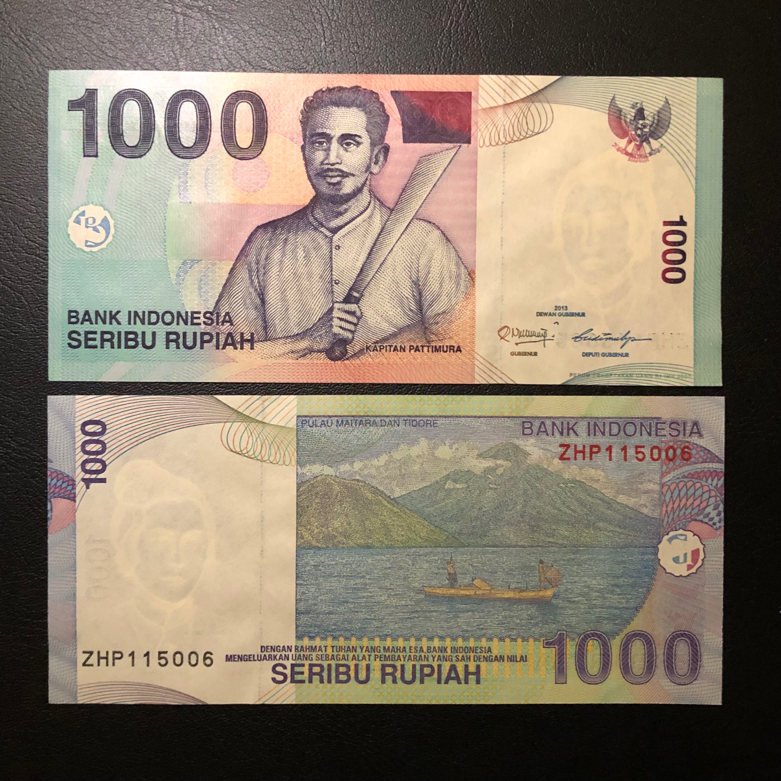 اسکناس تک بانکی 1000 روپیه اندونزی شماره متفاوت