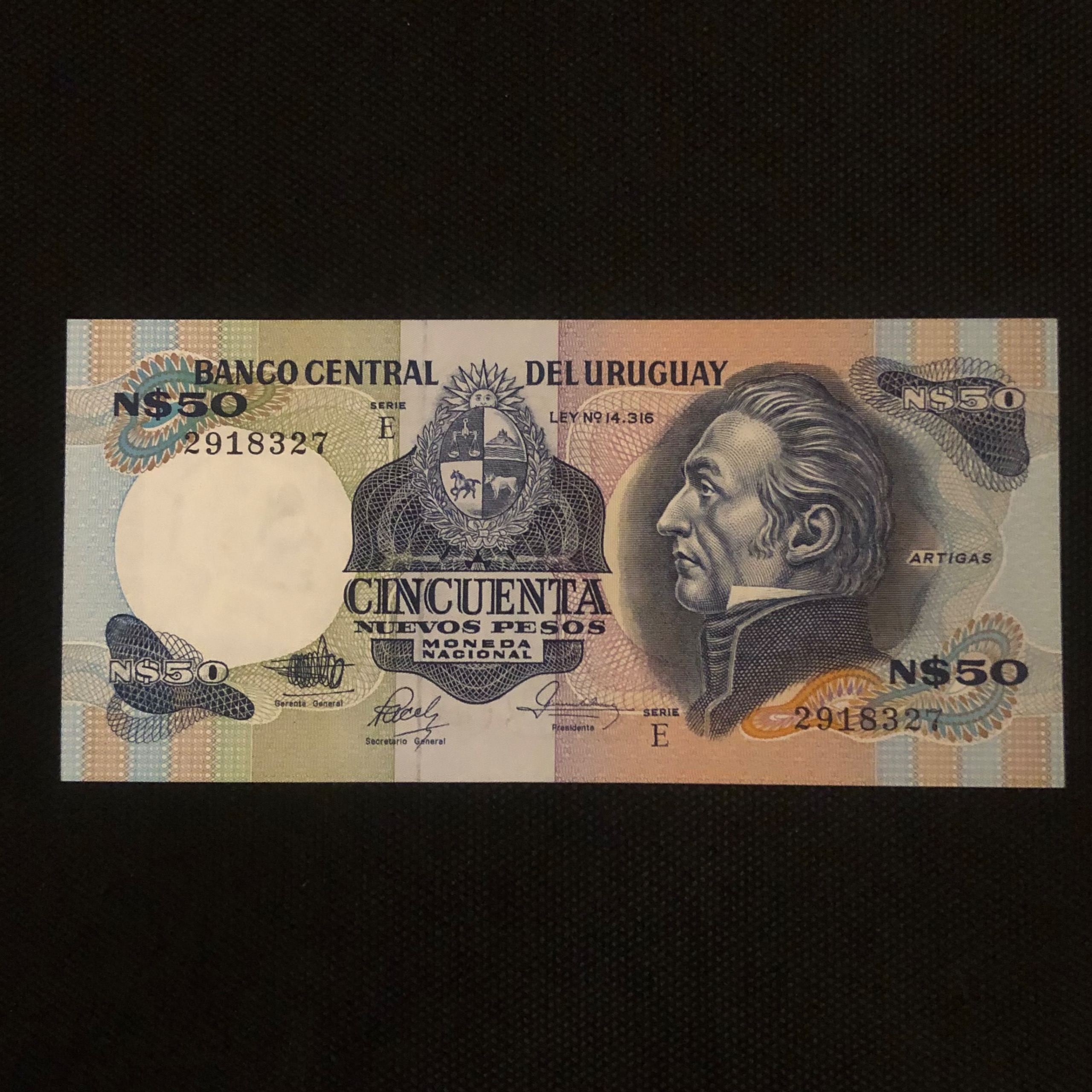 اسکناس تک بانکی 50 پزو اروگوئه