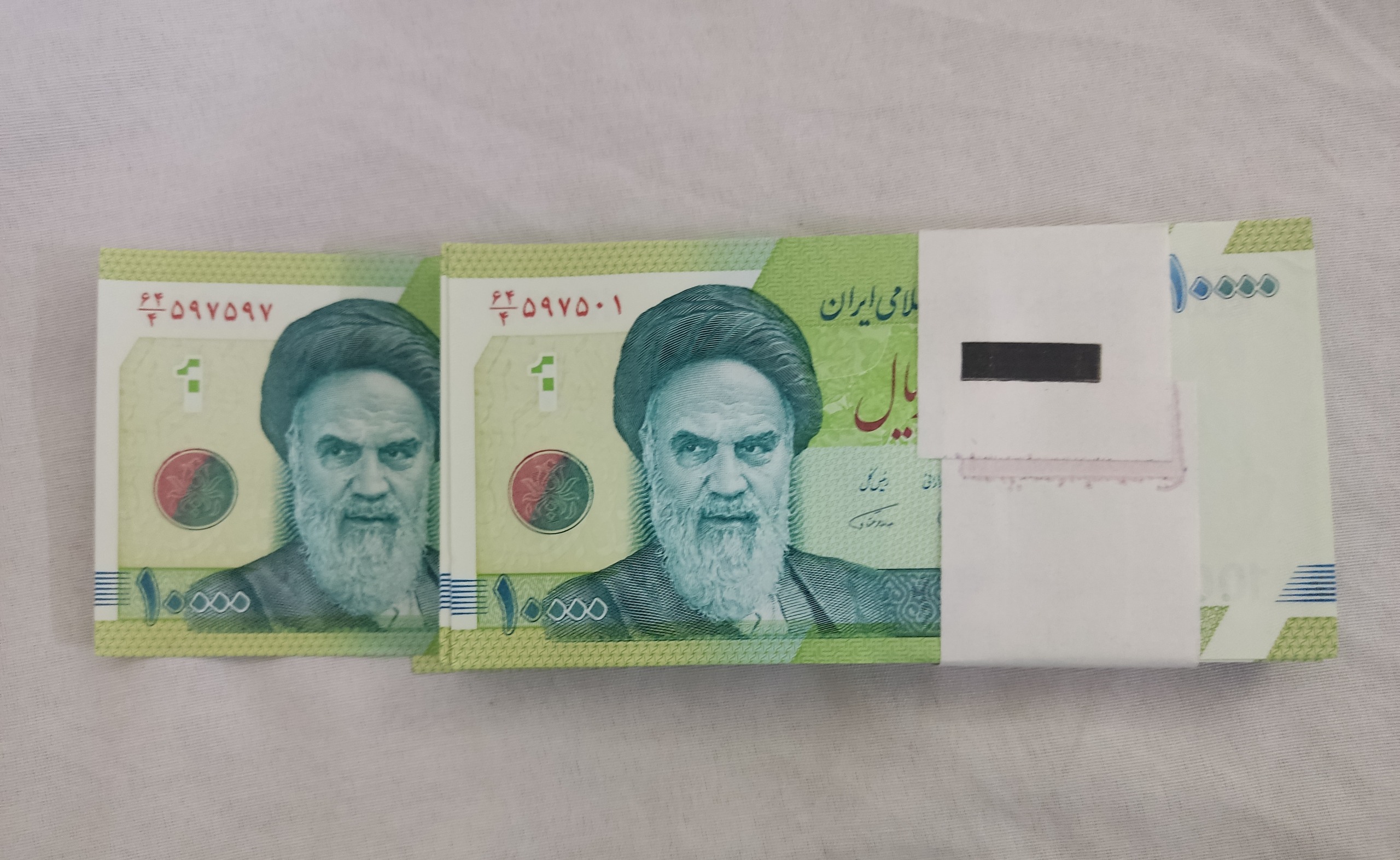 بسته اسکناس هزار تومانی یک تا صدشماره تکرار597597