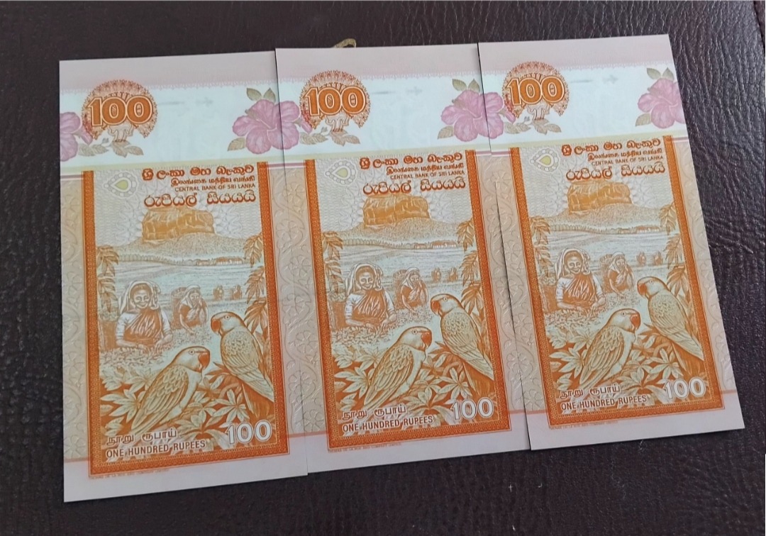اسکناس خارجی زیبا سریال