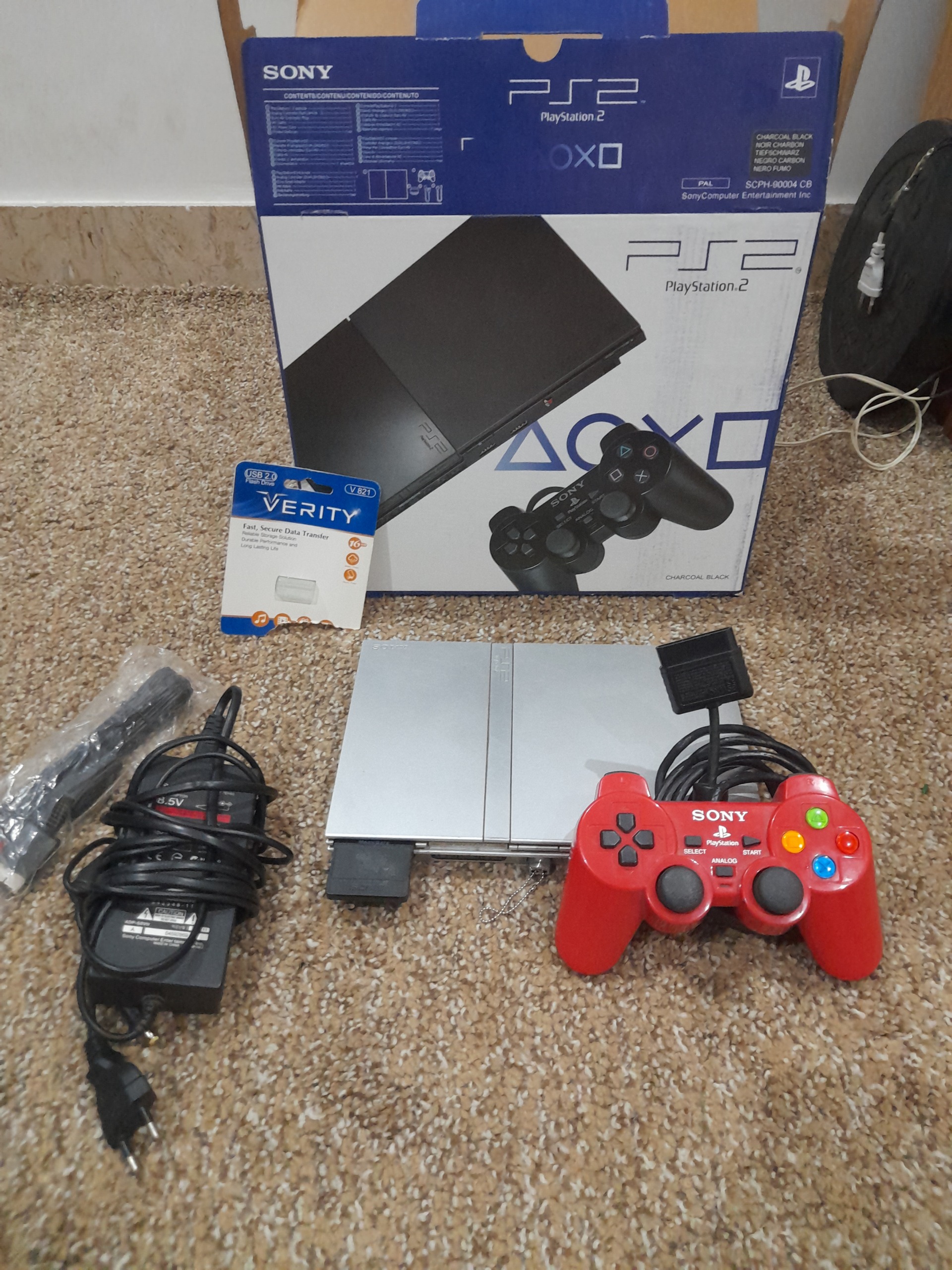 پلی استیشن2 ps2 فقط فلش خور با 30 بازی فلش کارتن