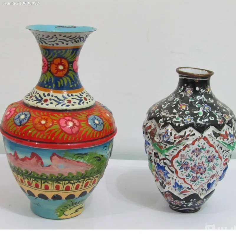 2 عدد گلدان مینا کاری قدیمی