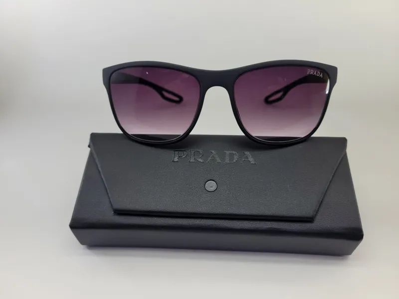 عینک آفتابی پرادا