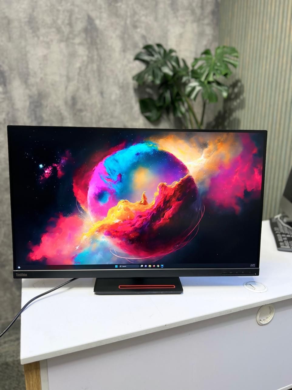 مانیتور 32 اینچ 4k Lenovo Thinkvision تولید 2022