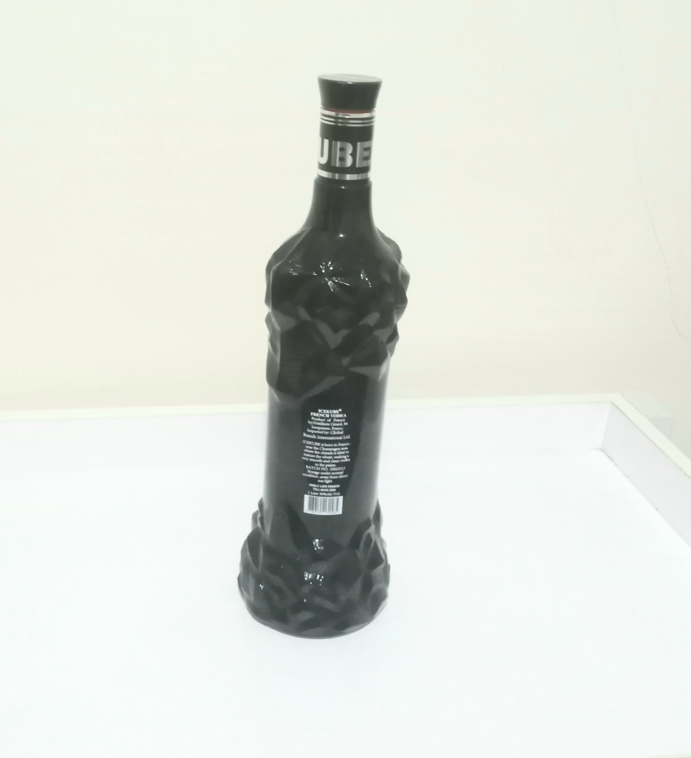 بطری اب  کلکسیونی زیبا