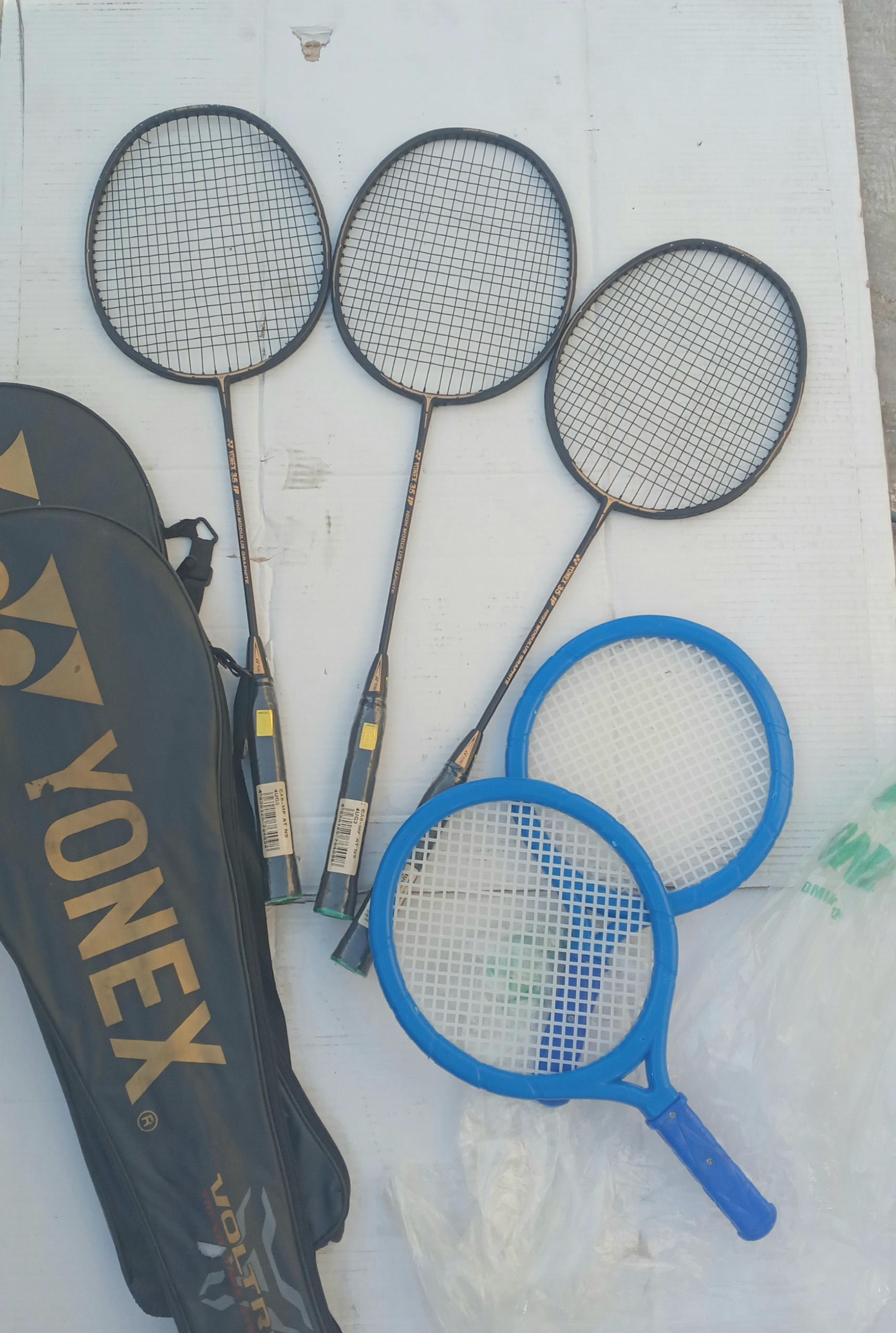 3 راکت YONEX اصلی