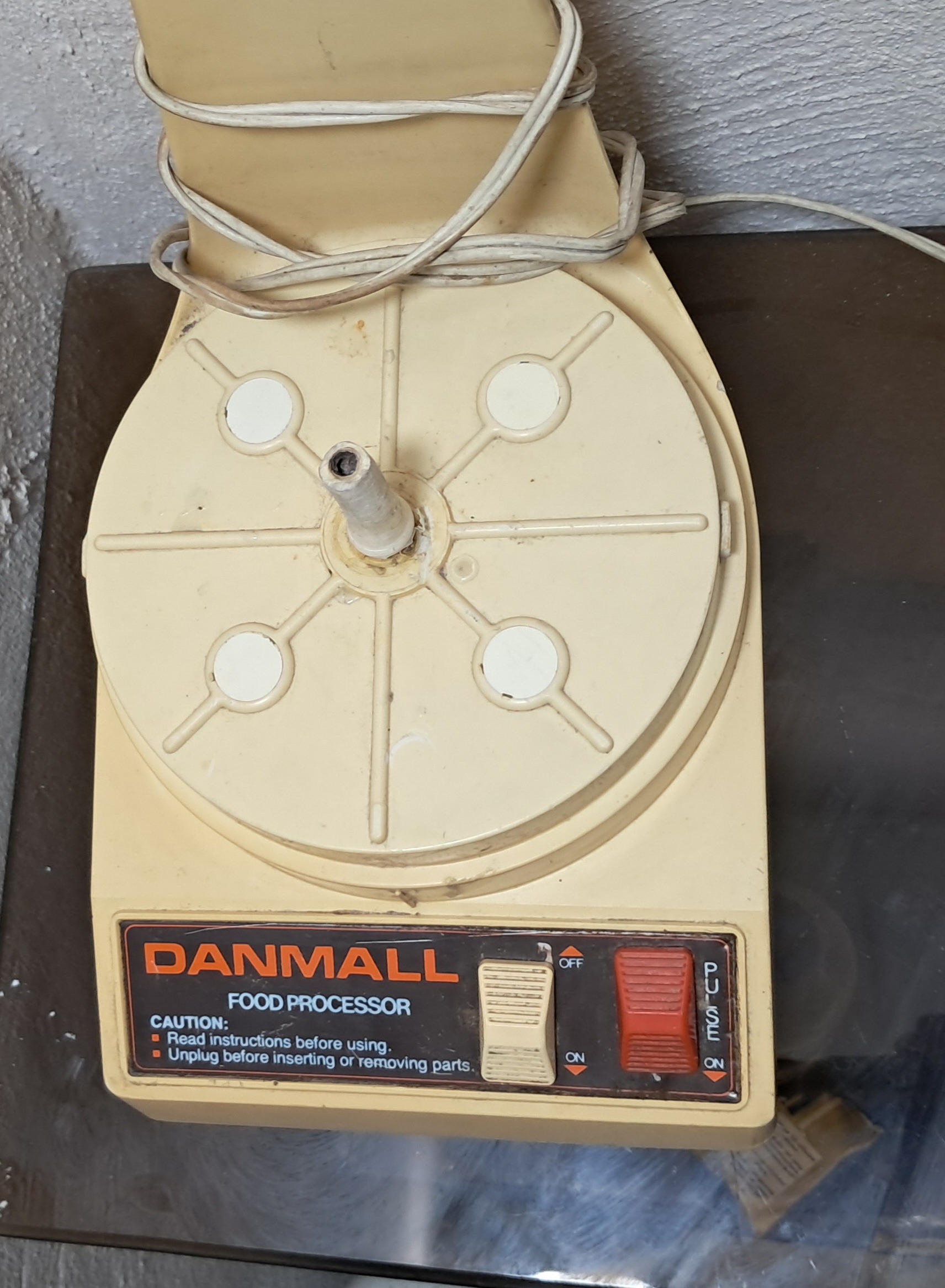 موتور غذاساز المانی قدیمی