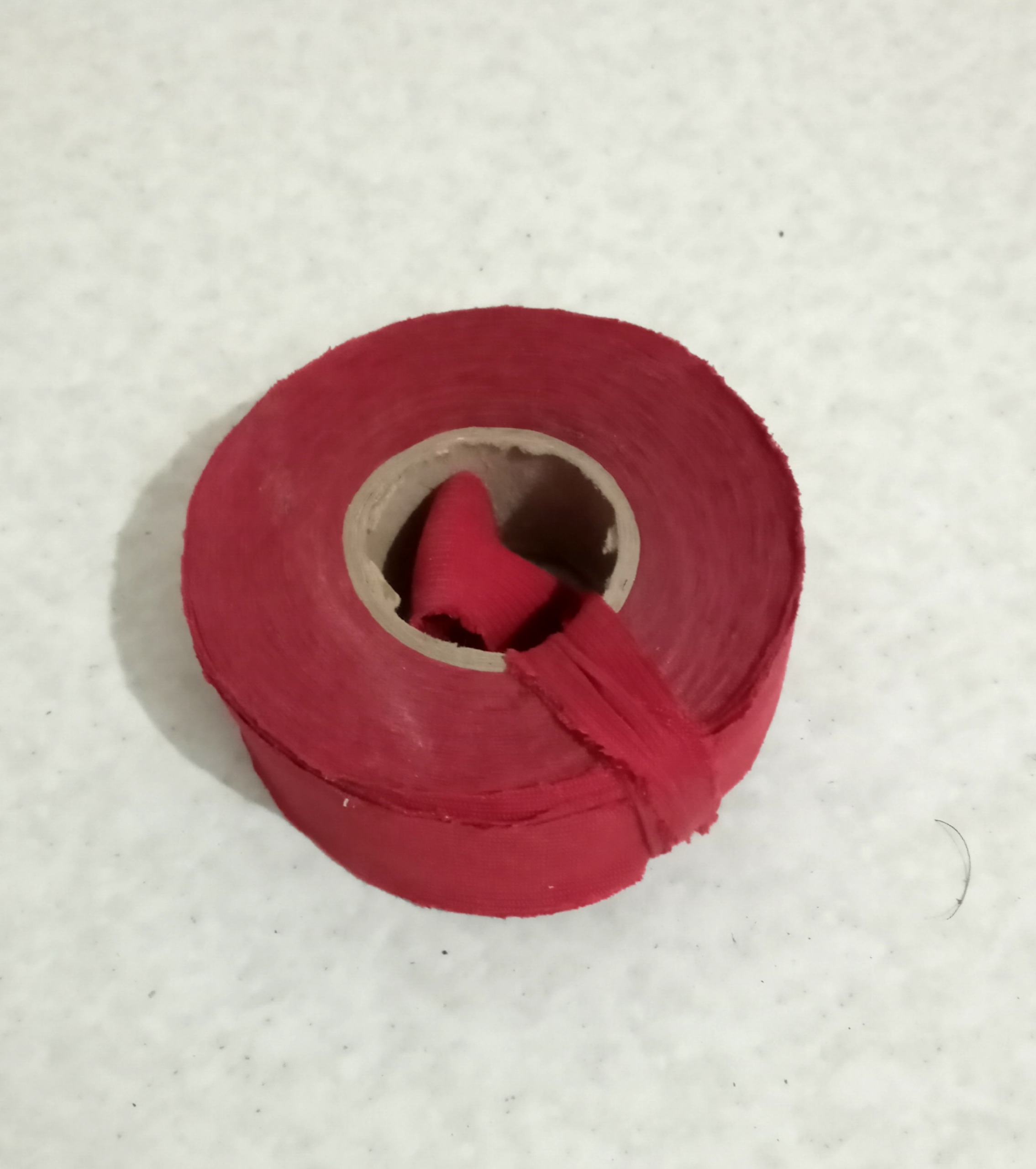 شیلیت قرمز نخی قدیمی پهن