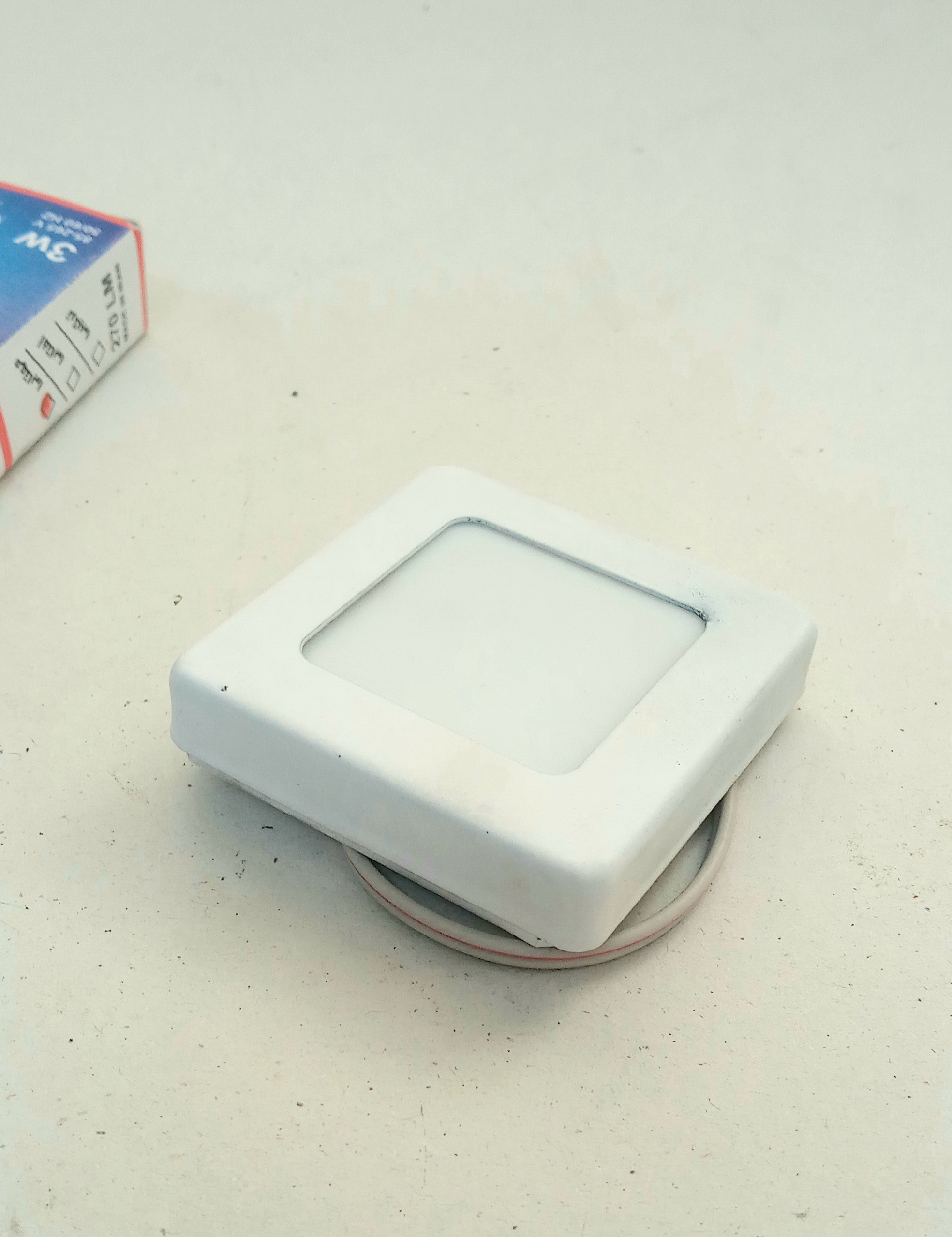 لامپ کم مصرف 3وات