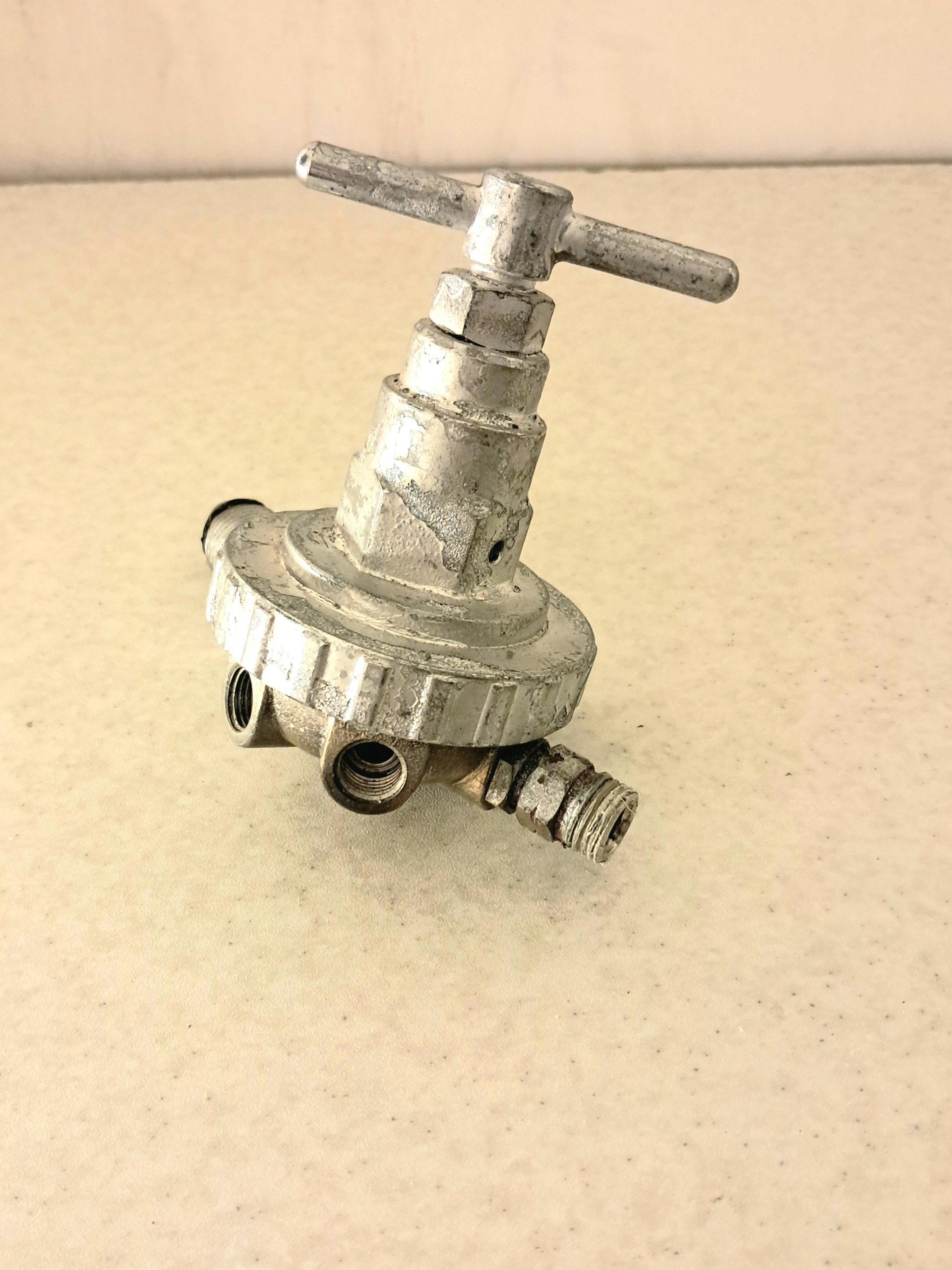 رگلاتور گاز جوش وبرش قدیمی