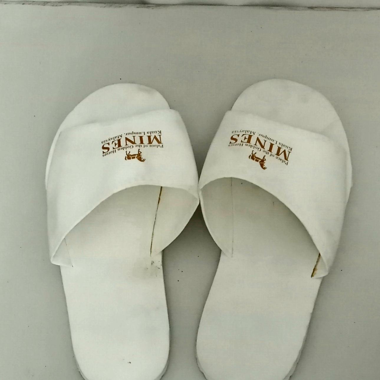 دمپایی روفرشی  قدیمی