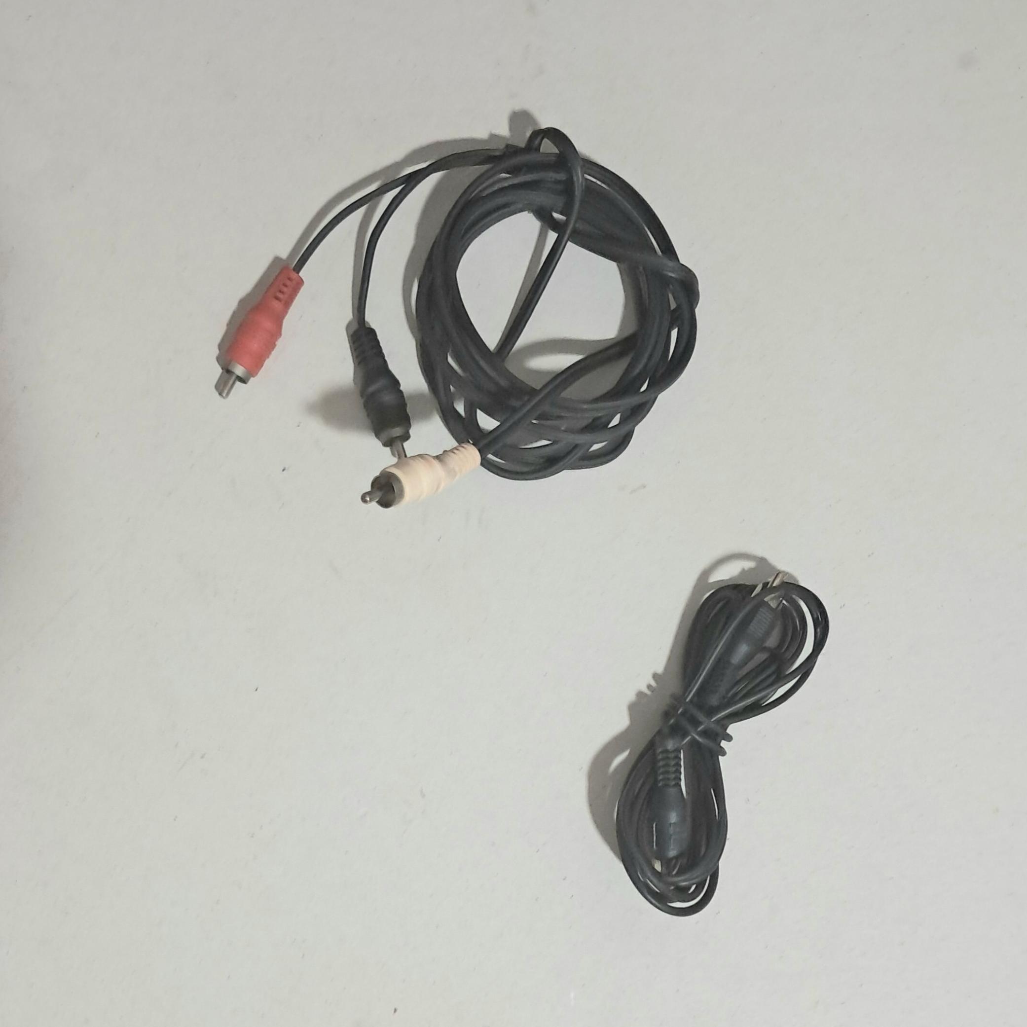 دو کابل قدیمی باکیفیت