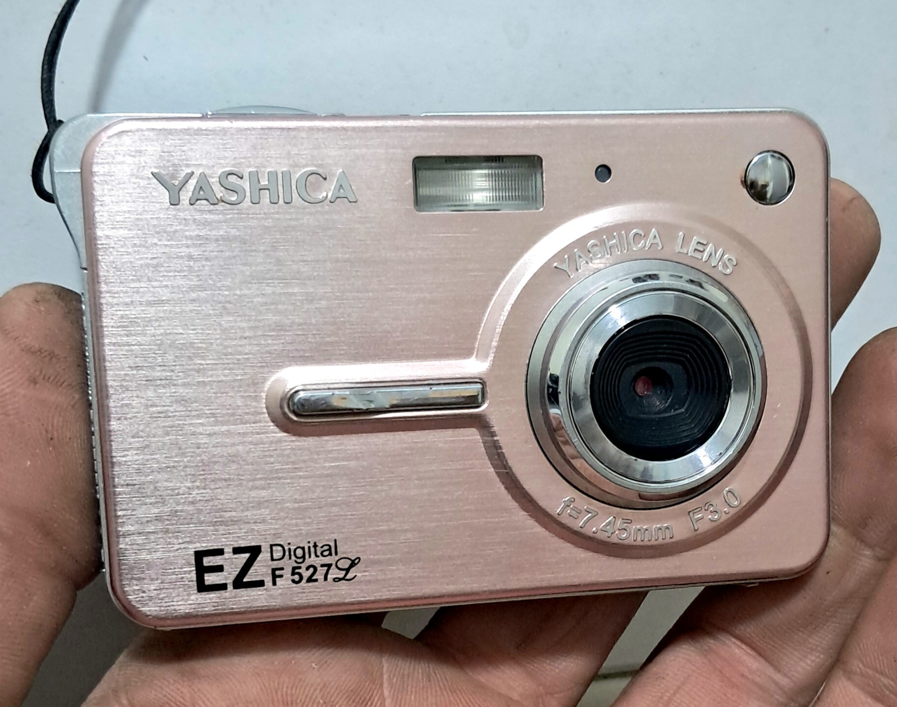 دوربین دیجیتالی ژاپنی