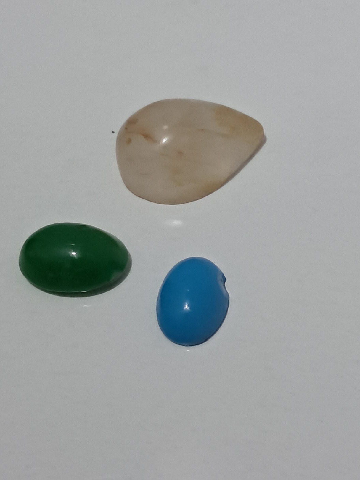 3قطعه نگین قدیمی