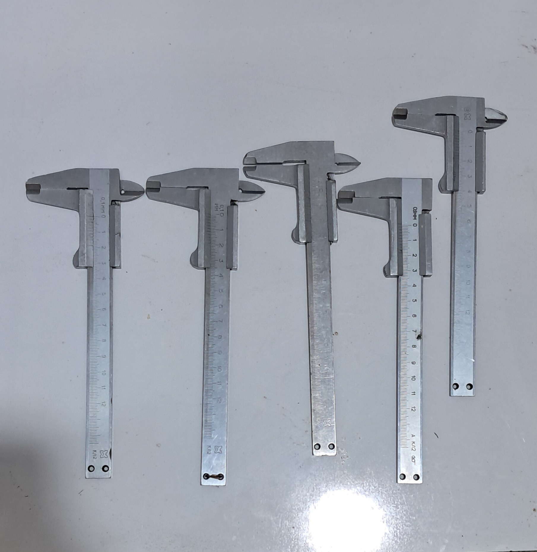 5 عدد کولیس قدیمی