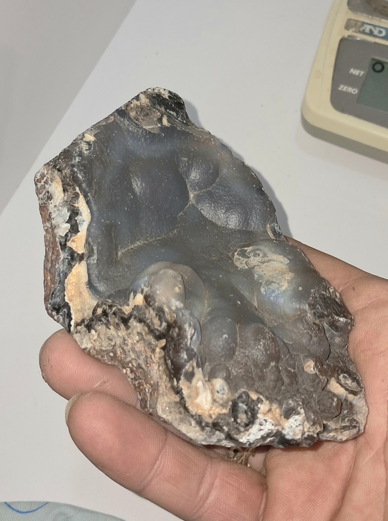 کاسه کلسیت دودی بسیار کمیاب