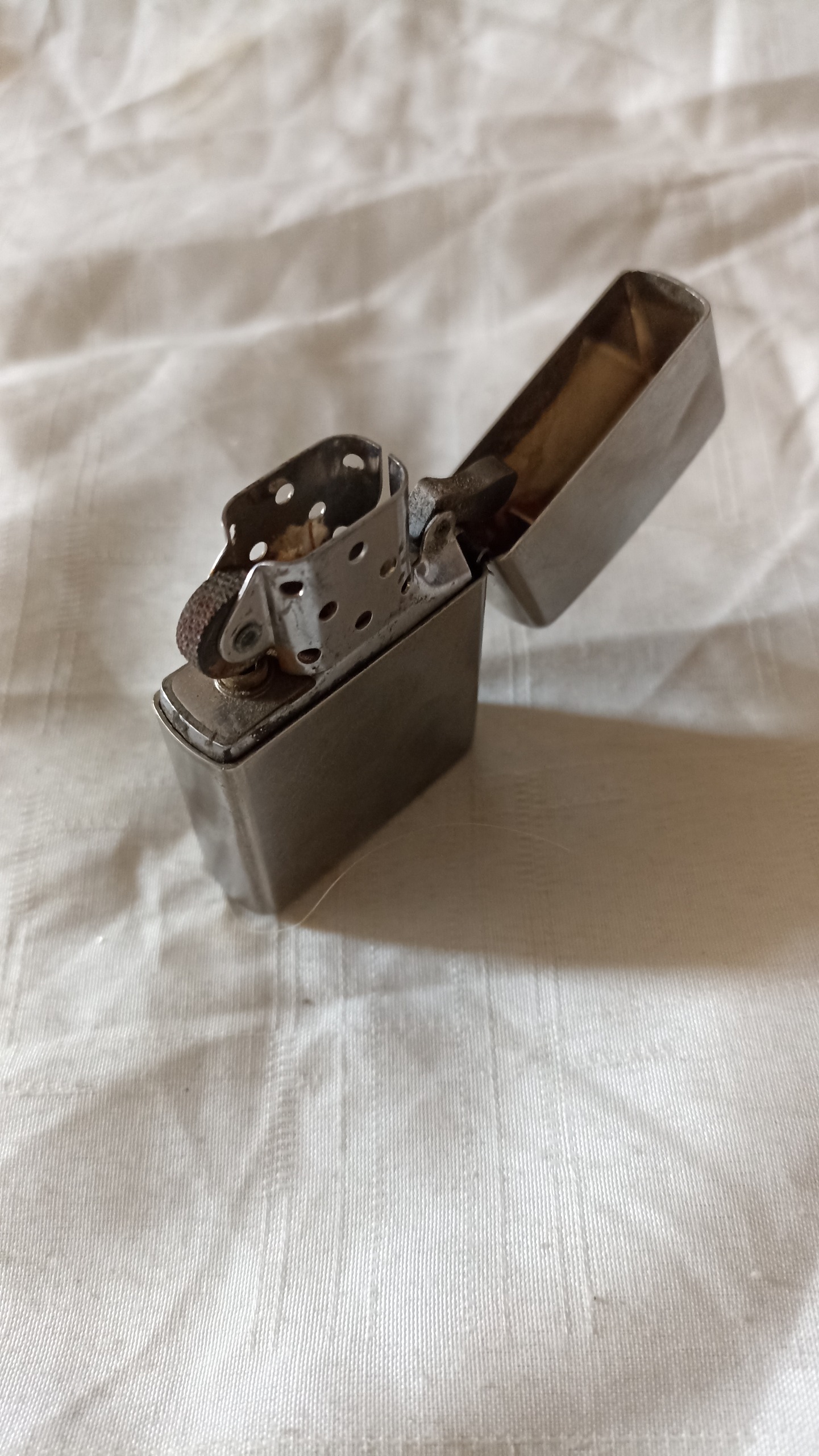 فندک زیپو قدیمی اصلی آمریکایی