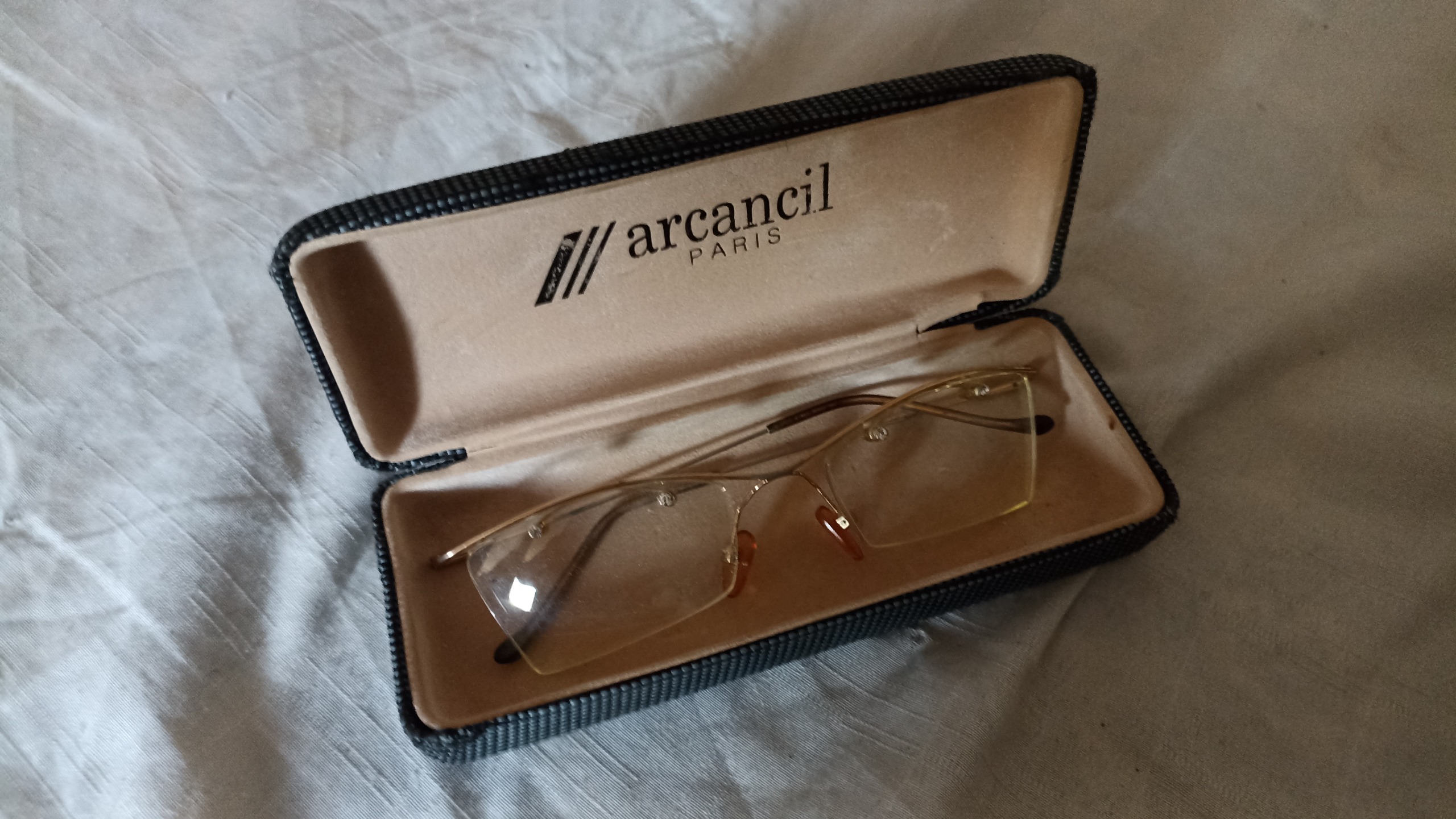 عینک طبی فرانسوی میکرون دار