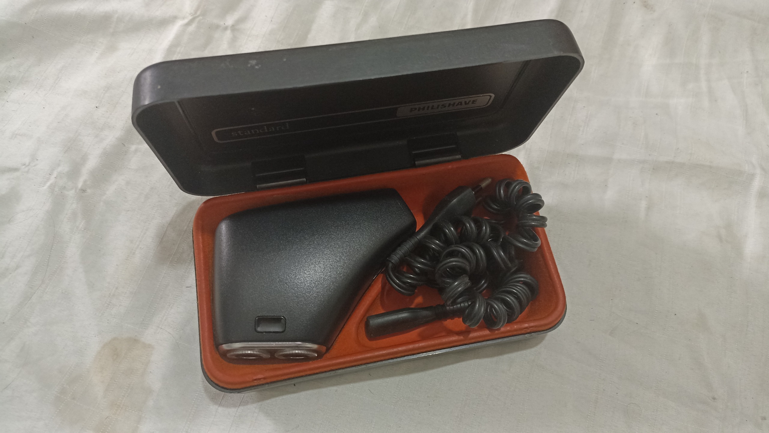 ماشین ریشتراشی فیلیپس قدیمی اصلی دو تیغه با جعبه