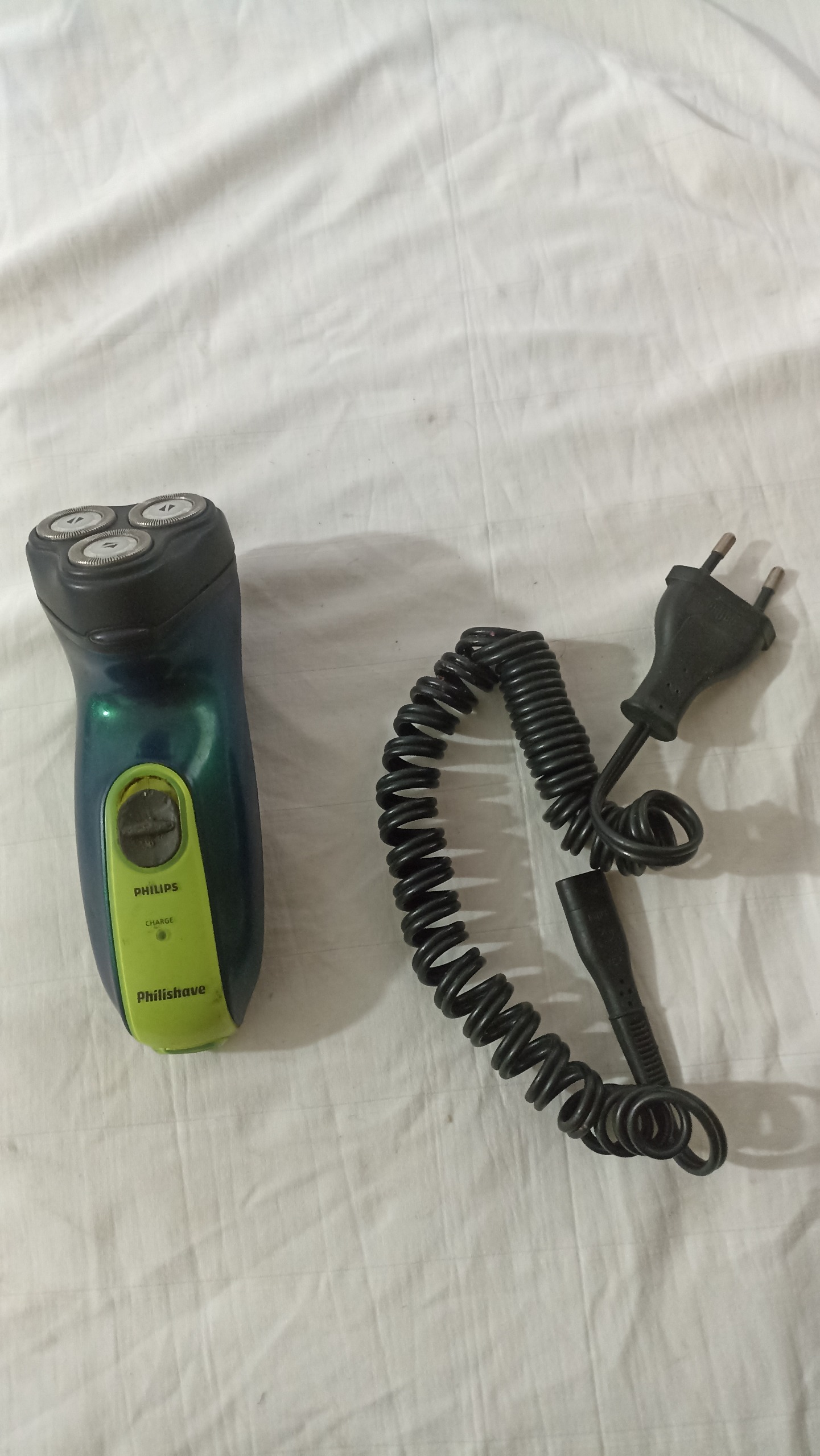 ماشین ریشتراشی شارژی فیلیپس