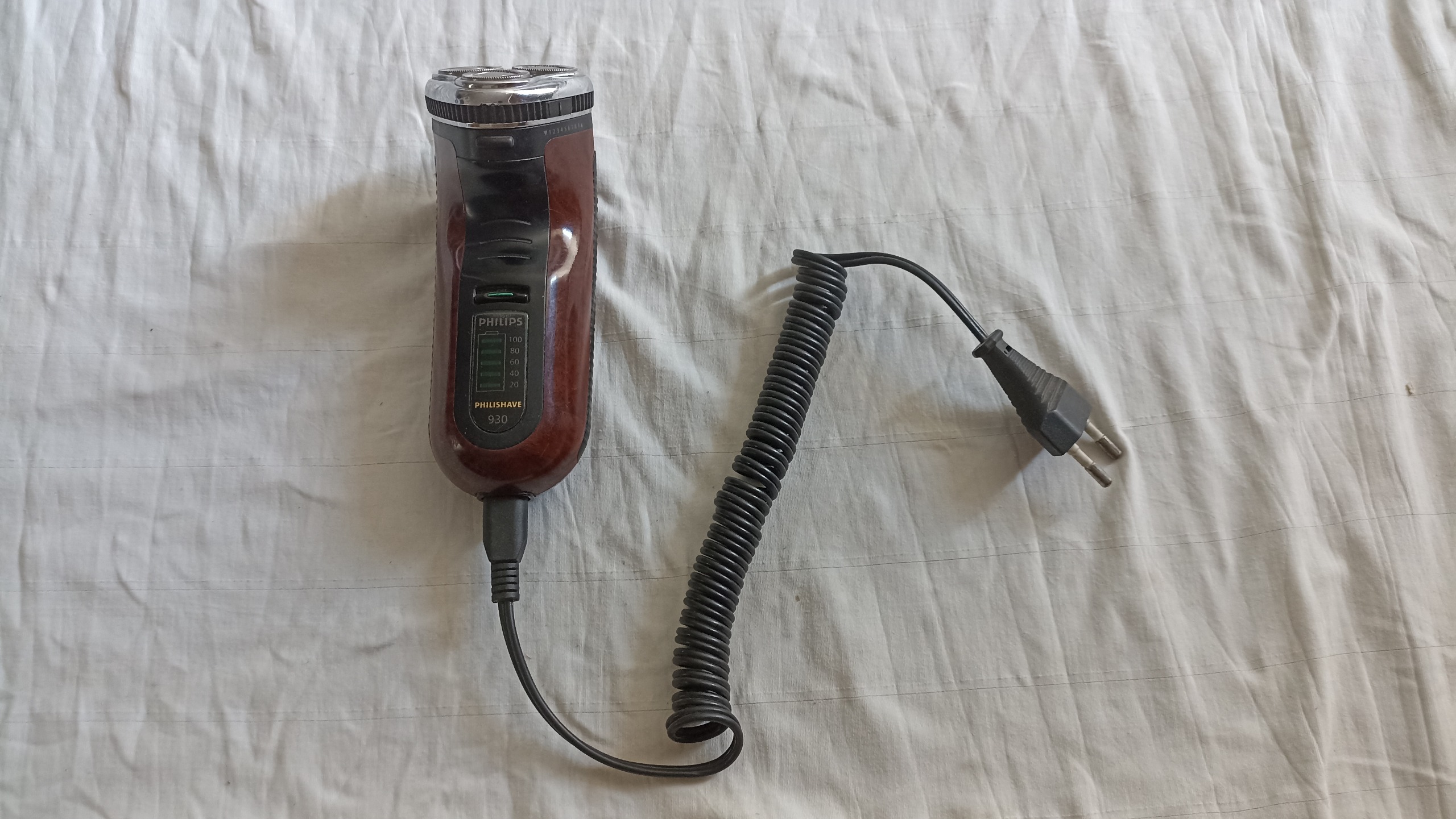 ماشین ریشتراشی شارژی فیلیپس اصل هلند